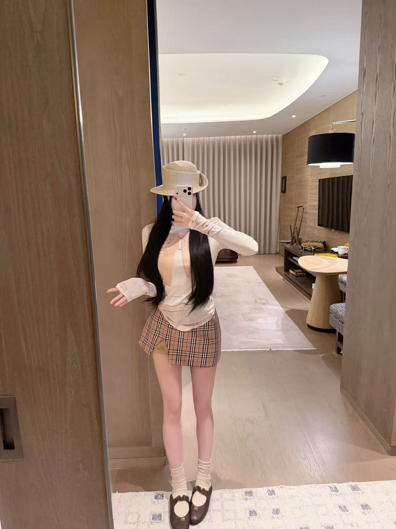 BURBERRY チェック柄刺繍スコート【50％割引+送料無料】