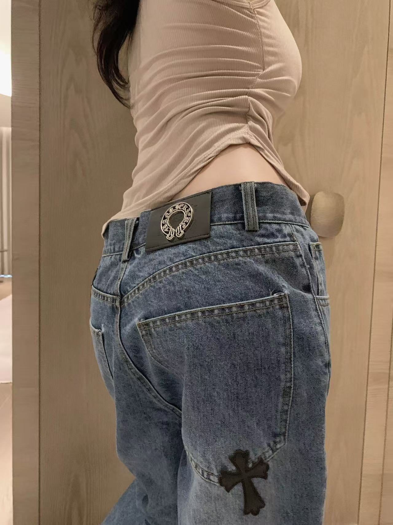 Chr0me Hearts刺繍入りレザーラベルジーンズ【50％割引+送料無料】