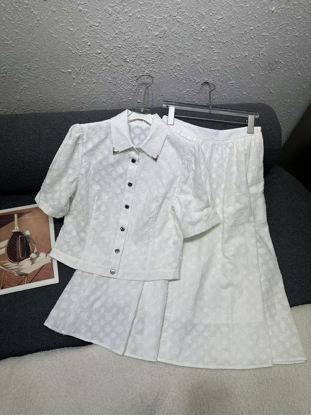 LV高級ジャカードシャツ＆スカート 2点セット【50％割引+送料無料】