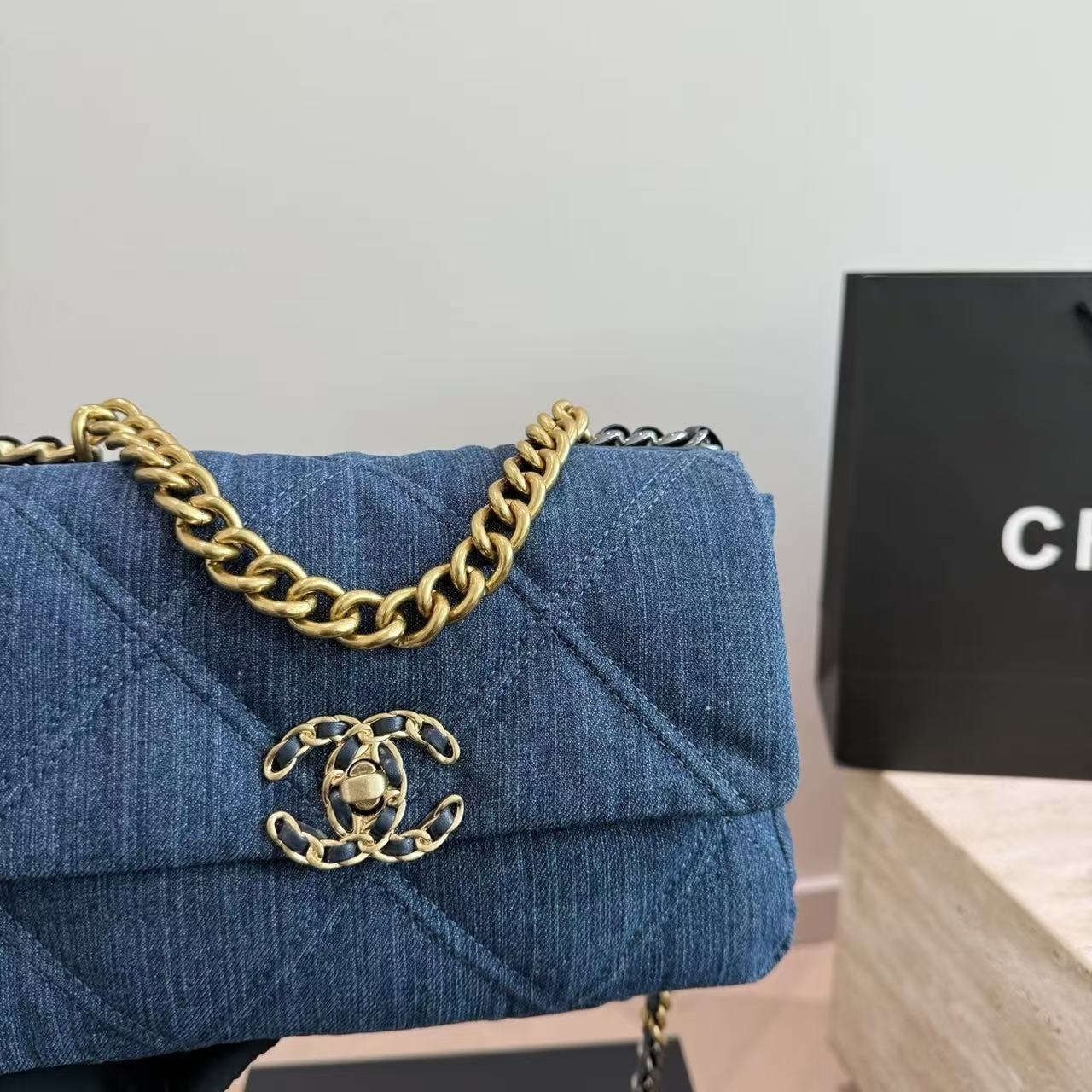 CHANE1 デニムチェーンバッグ【50％割引+送料無料】