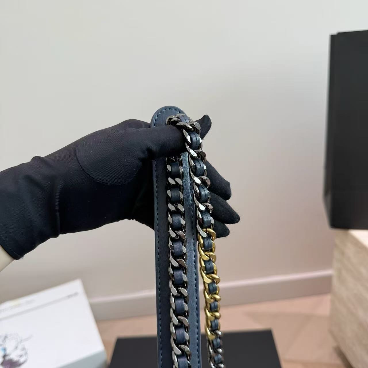 CHANE1 デニムチェーンバッグ【50％割引+送料無料】