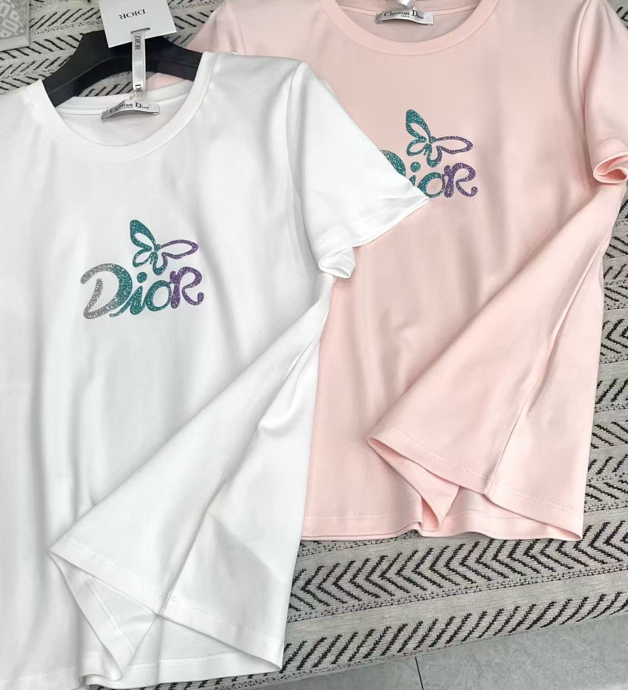 DI0R蝶の文字グラデーションTシャツ【50％割引+送料無料】