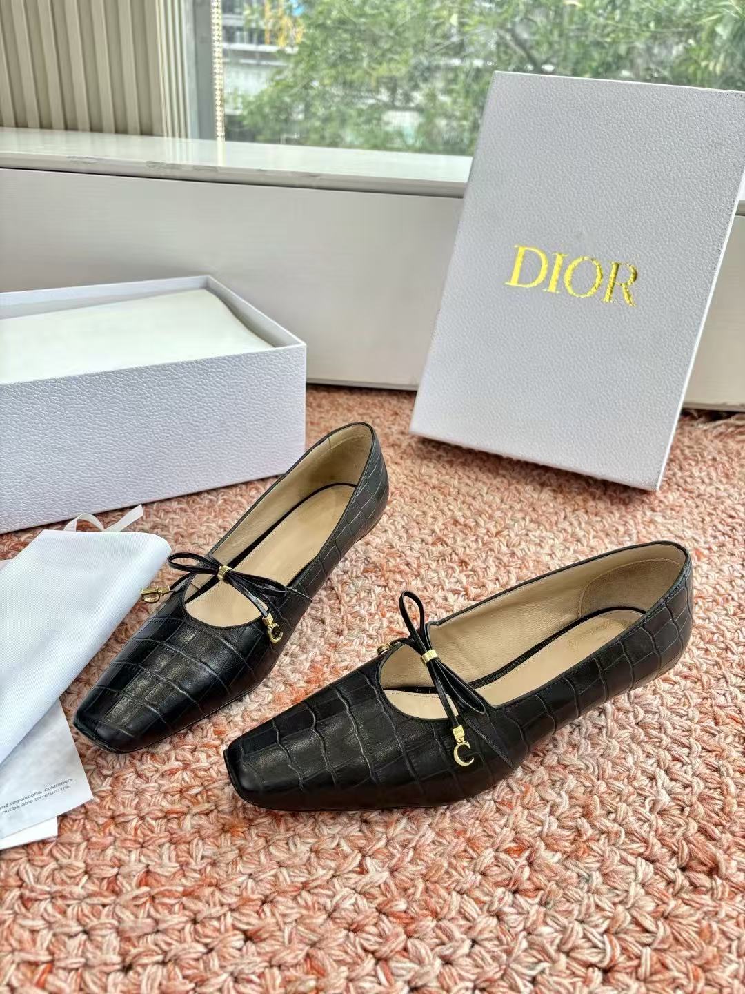 DI0R高品質CDレザーローヒールシューズ【50％割引+送料無料】