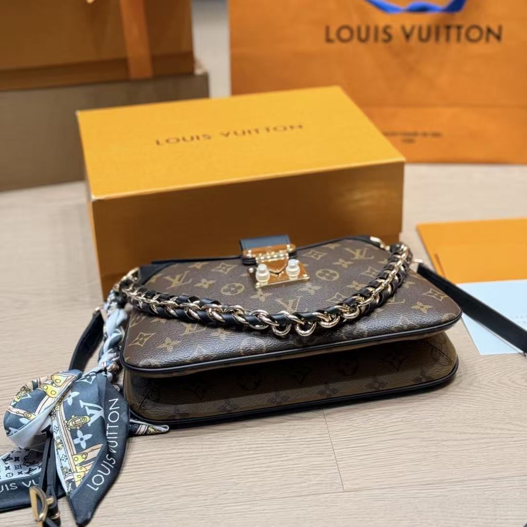 LVチェーンショルダーバッグ【50％割引+送料無料】