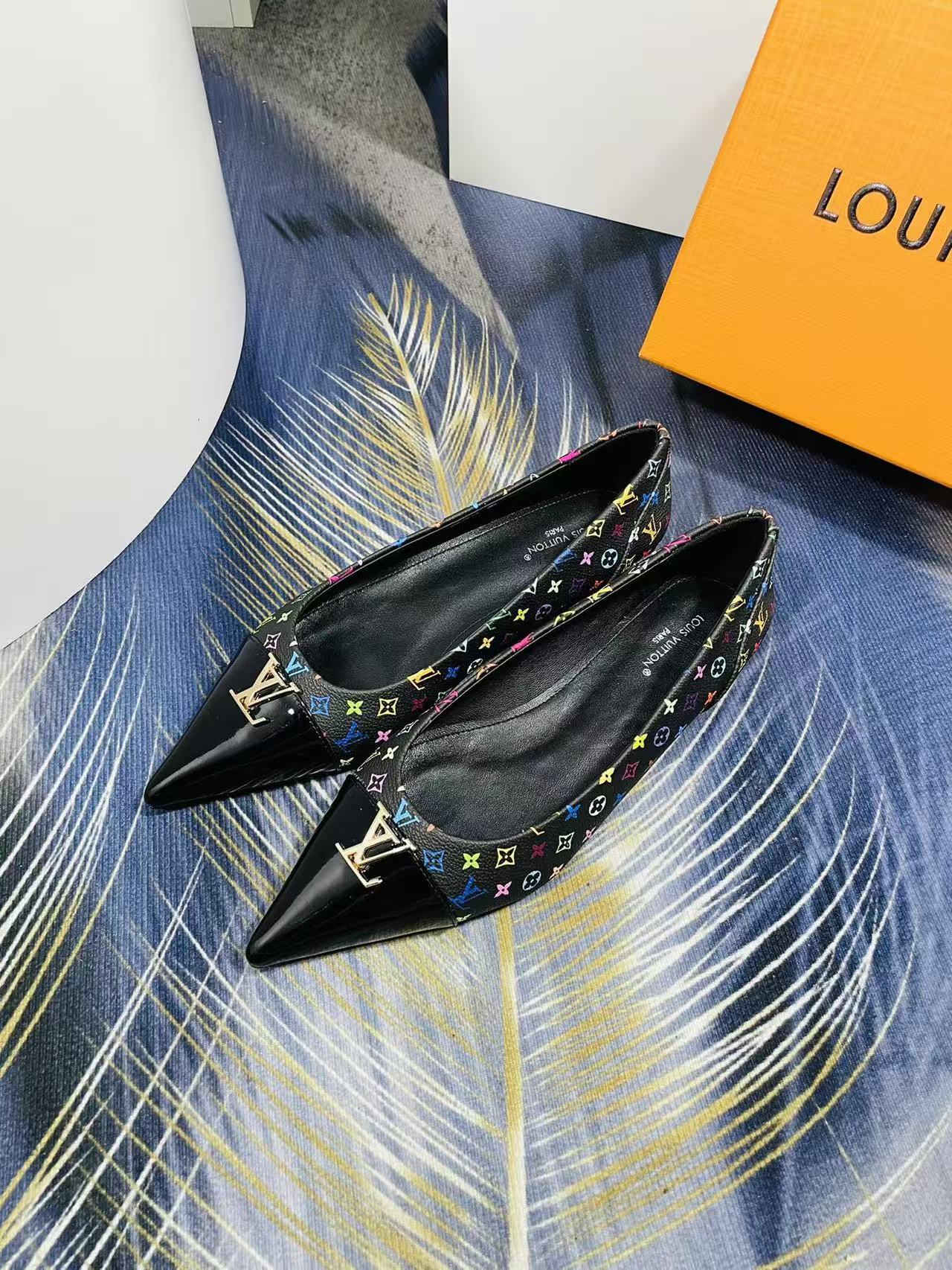 LV高品質プリント牛革フラットシューズ【50％割引+送料無料】