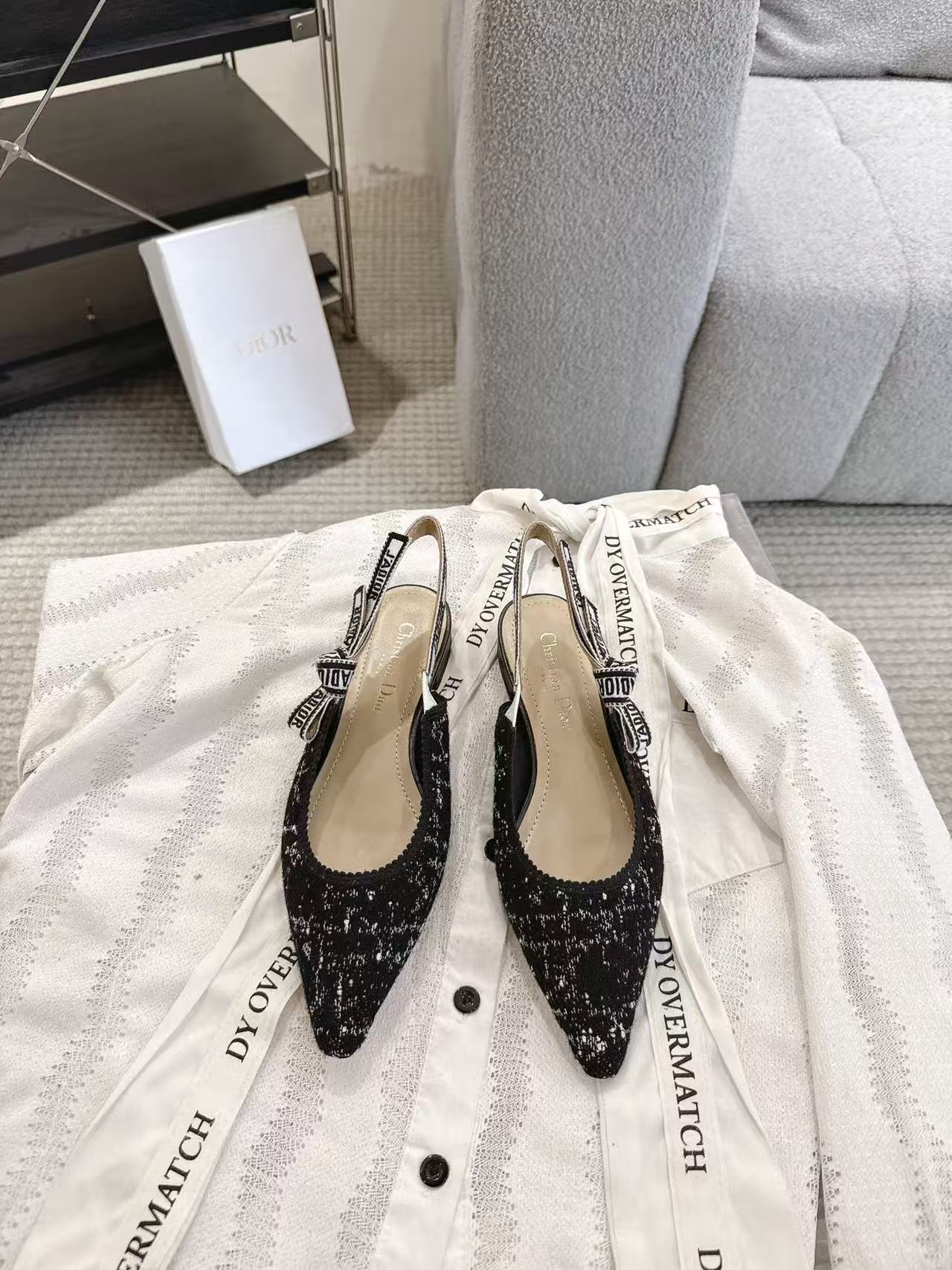 DI0R高品質の刺繍リボン付きハイヒール／フラットシューズ【50％割引+送料無料】