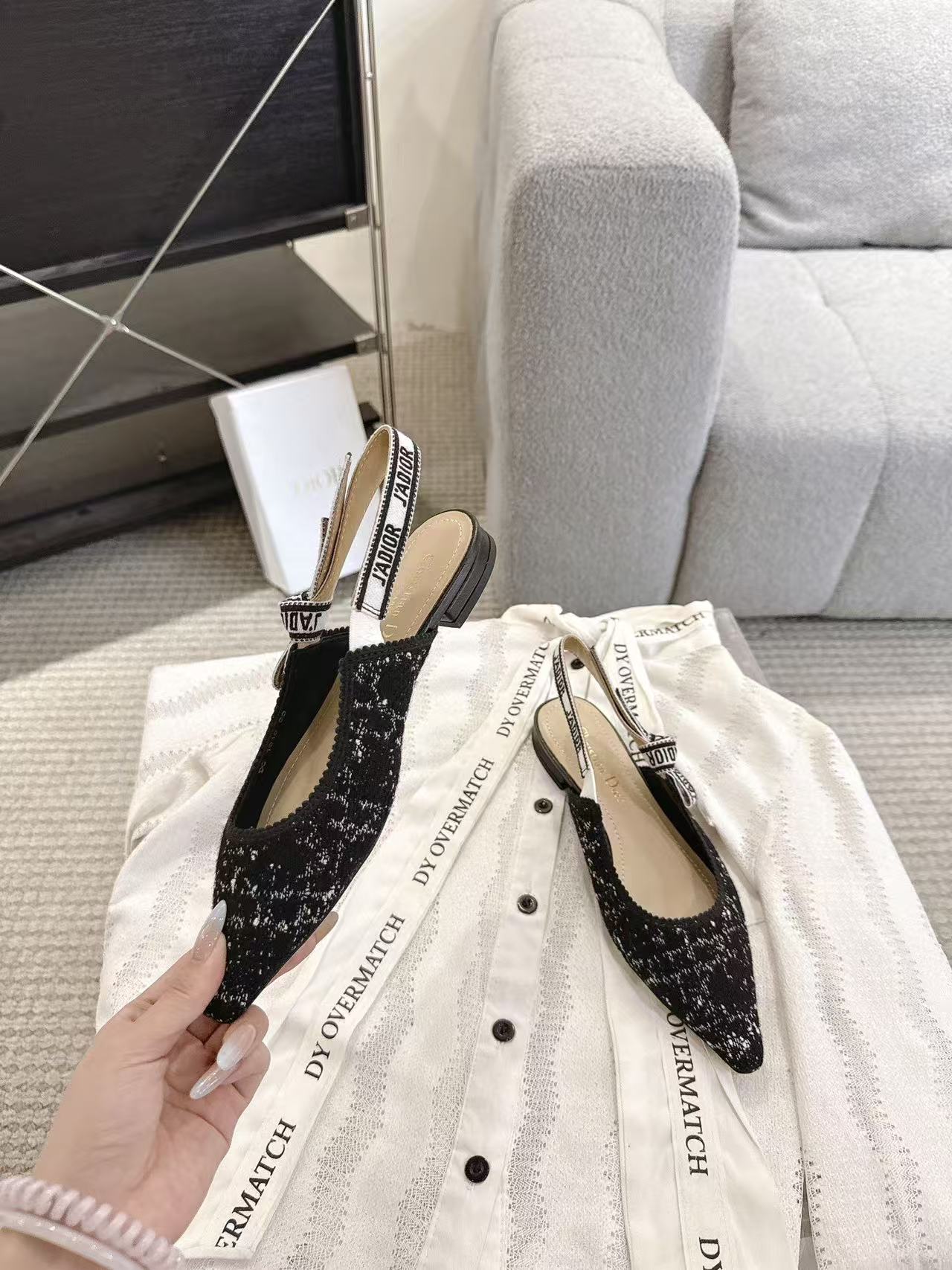 DI0R高品質の刺繍リボン付きハイヒール／フラットシューズ【50％割引+送料無料】