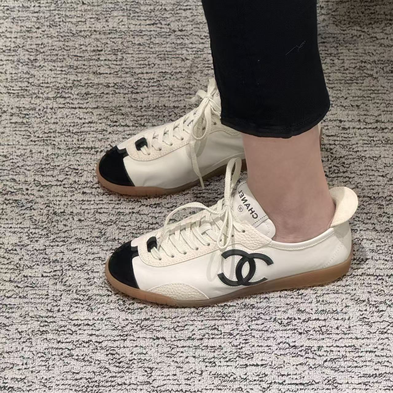 CHANE1 高品質ダブルC ブラック＆ホワイトパンダシューズ【50％割引+送料無料】