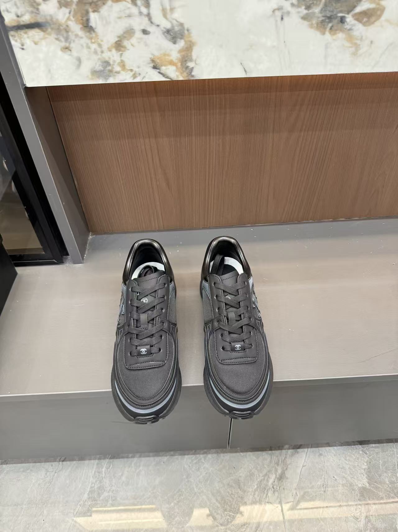 CHANE1 ダブルC カジュアルシューズ【50％割引+送料無料】