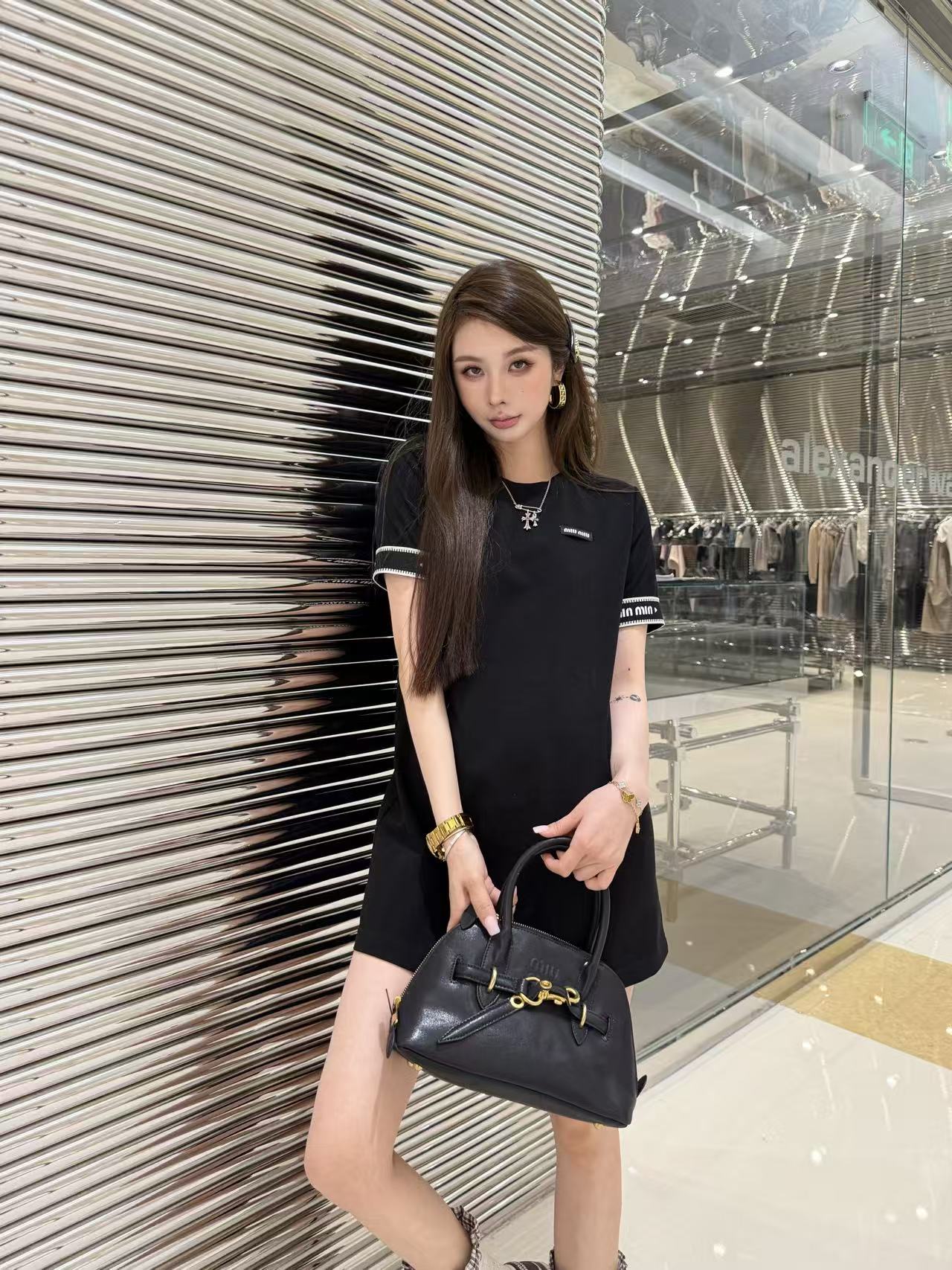 M1UM1U 高品質シンプルレタードレス【50％割引+送料無料】