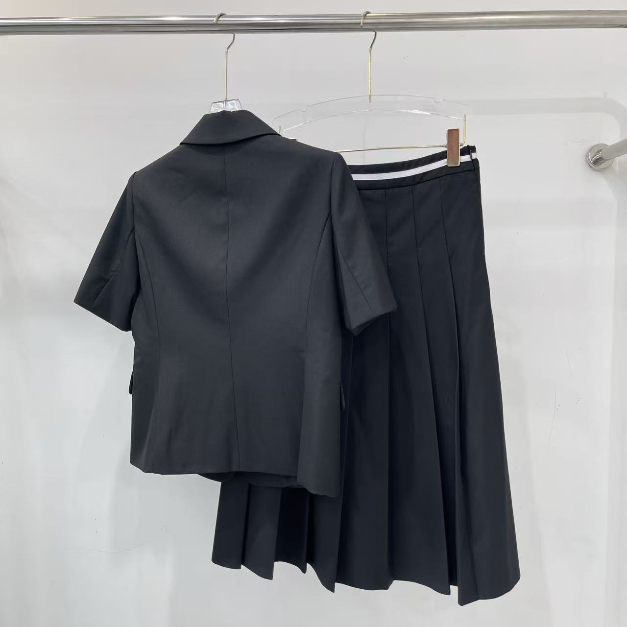 M1UM1U 高品質ショートジャケット＋スカートツーピースセット【50％割引+送料無料】