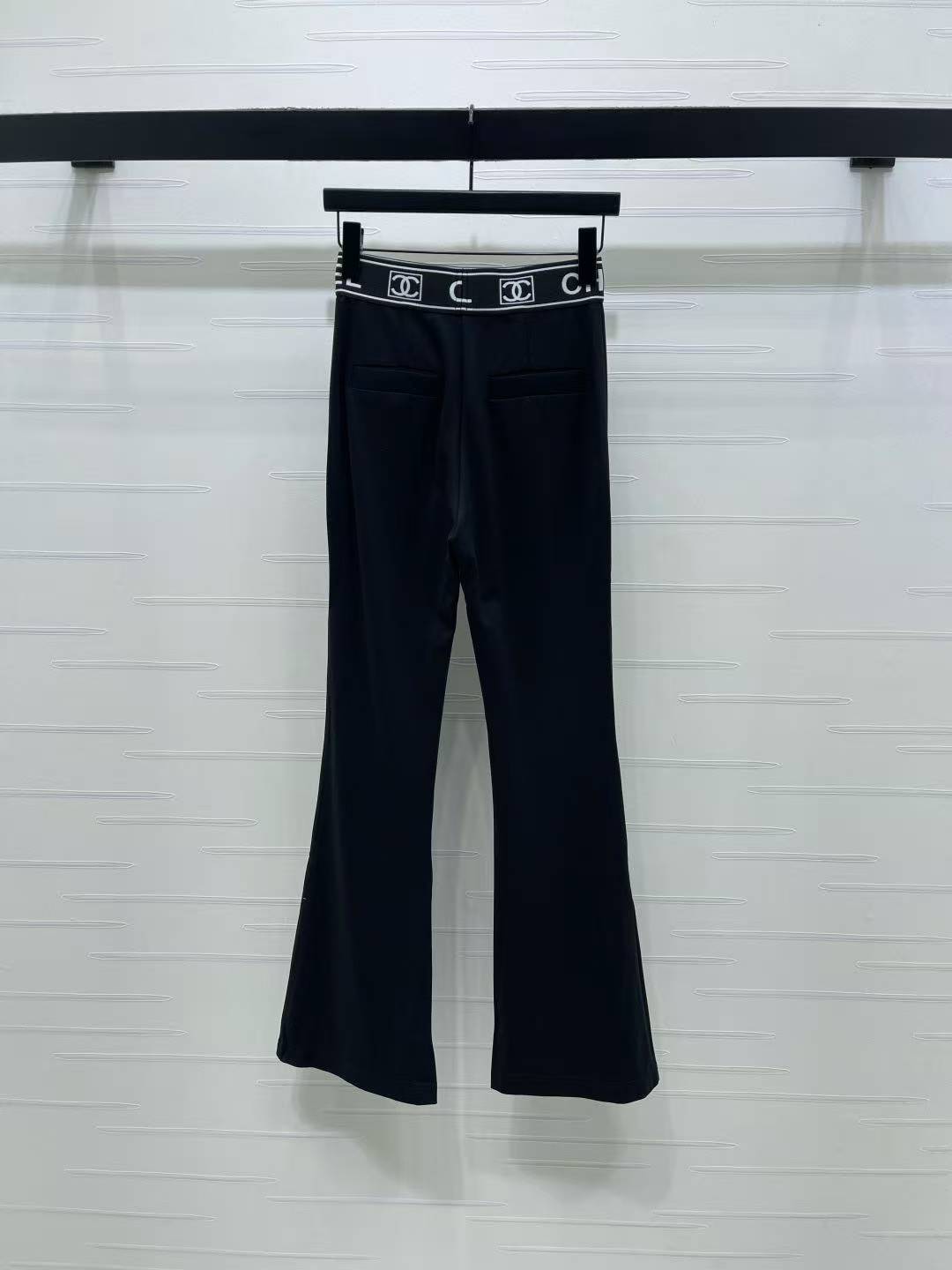 CHANE1 ゴムウエストフレアパンツ（レタリング入り）【50％割引+送料無料】