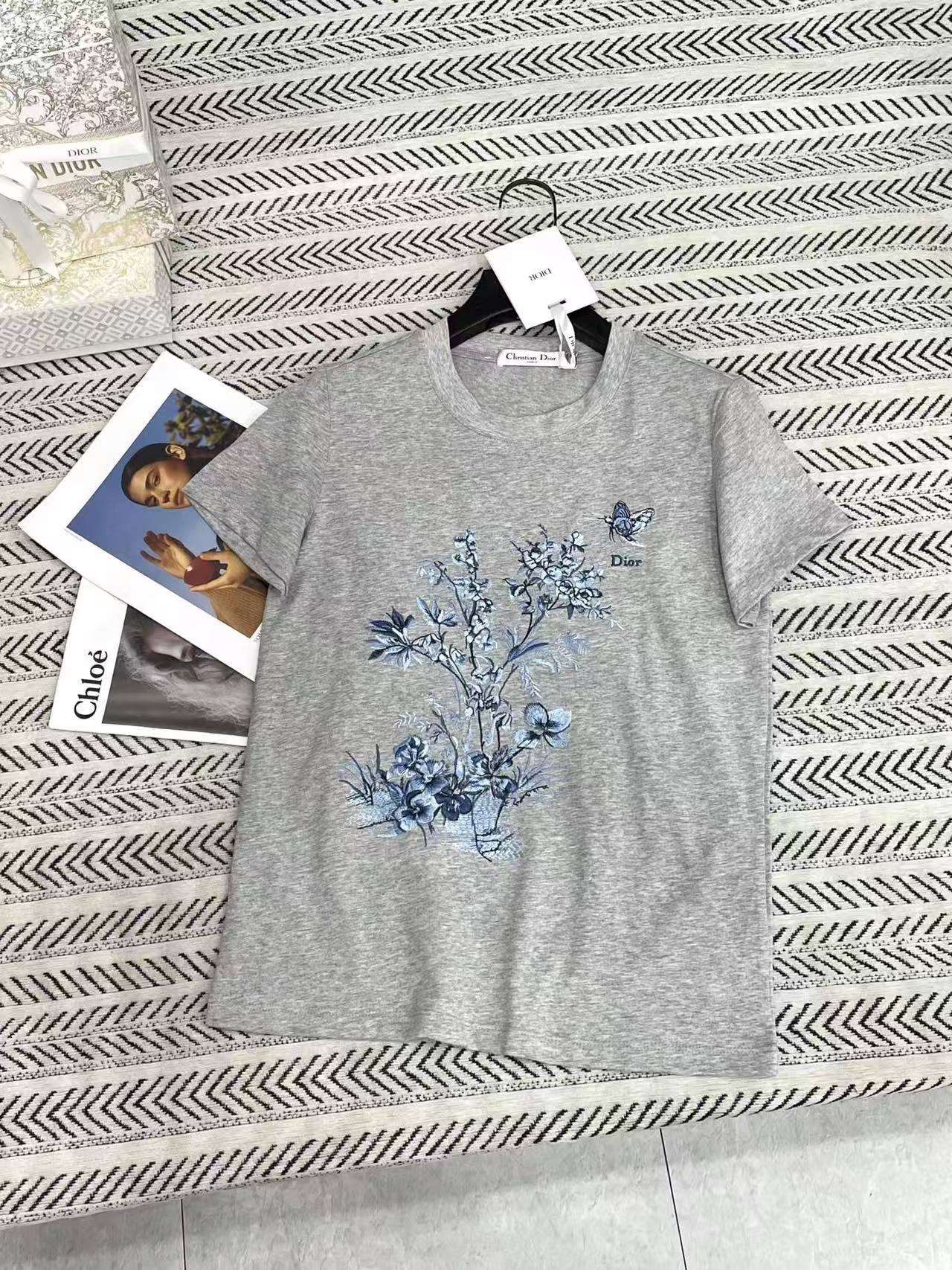 DI0R刺繍文字プリントTシャツ【50％割引+送料無料】