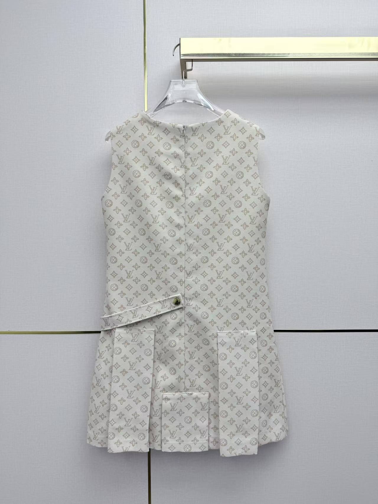 LVプリント ノースリーブ ラウンドネックドレス【50％割引+送料無料】