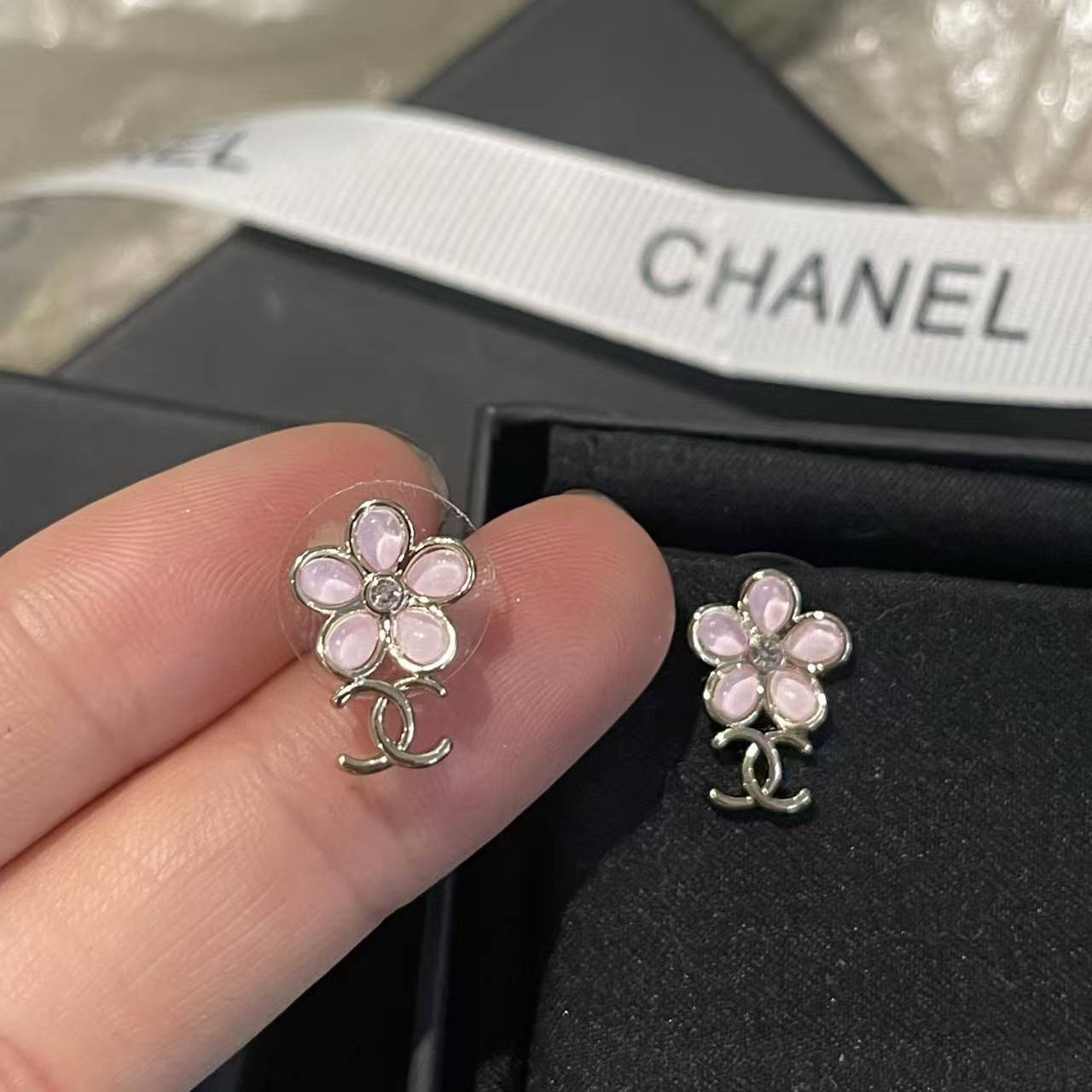 CHANE1 ダブルCフラワー スタッドピアス【50％割引+送料無料】