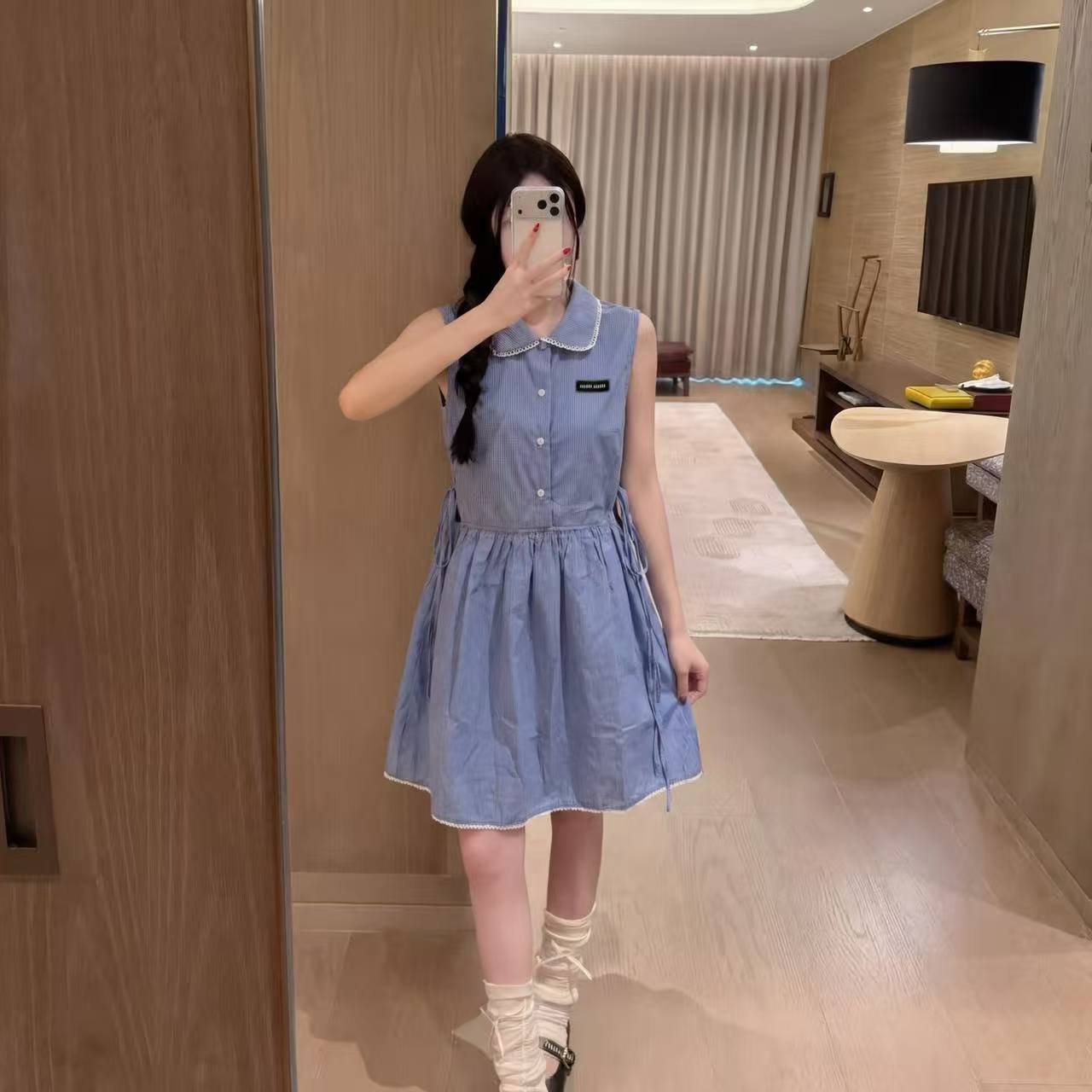 M1UM1U レーストリム ノースリーブドレス【50％割引+送料無料】