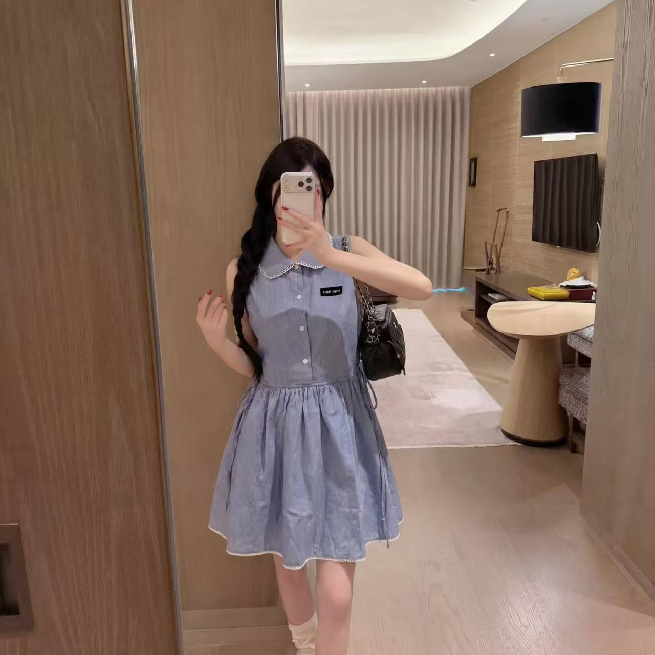 M1UM1U レーストリム ノースリーブドレス【50％割引+送料無料】