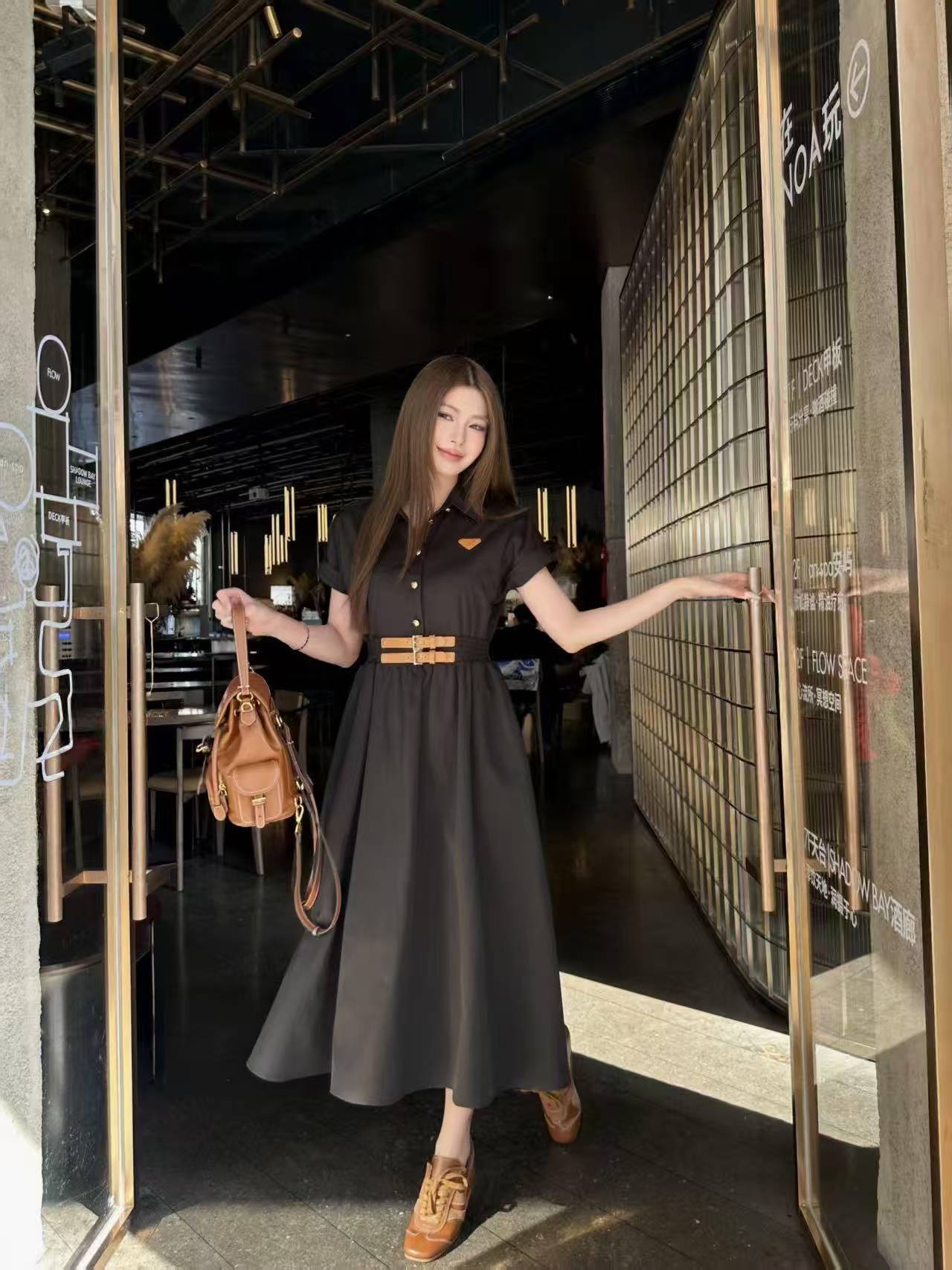 PR4DA トライアングルロゴ入り半袖ドレス【50％割引+送料無料】