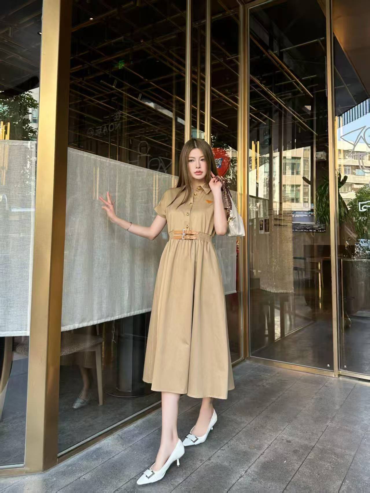 PR4DA トライアングルロゴ入り半袖ドレス【50％割引+送料無料】