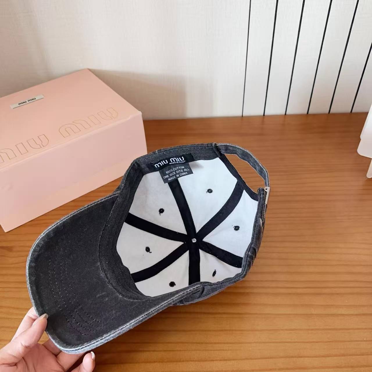 M1UM1U シンプルレターベースボールキャップ【50％割引+送料無料】