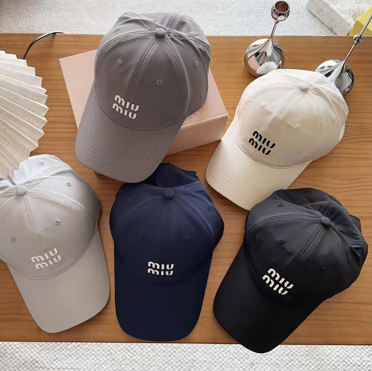 M1UM1U シンプルレターベースボールキャップ【50％割引+送料無料】