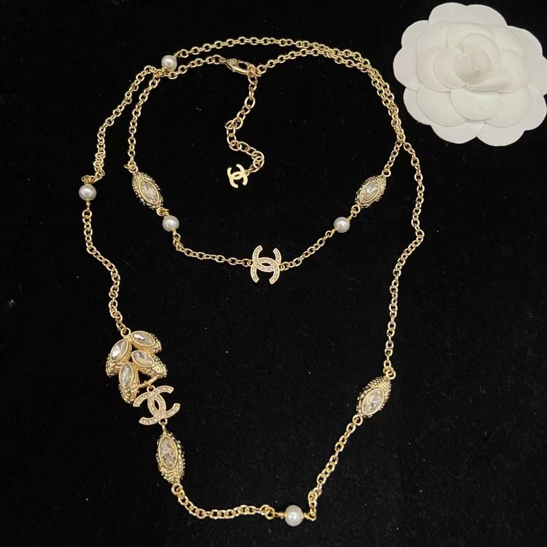 CHANE1 ダイヤモンド ダブルC セーターネックレス【50％割引+送料無料】