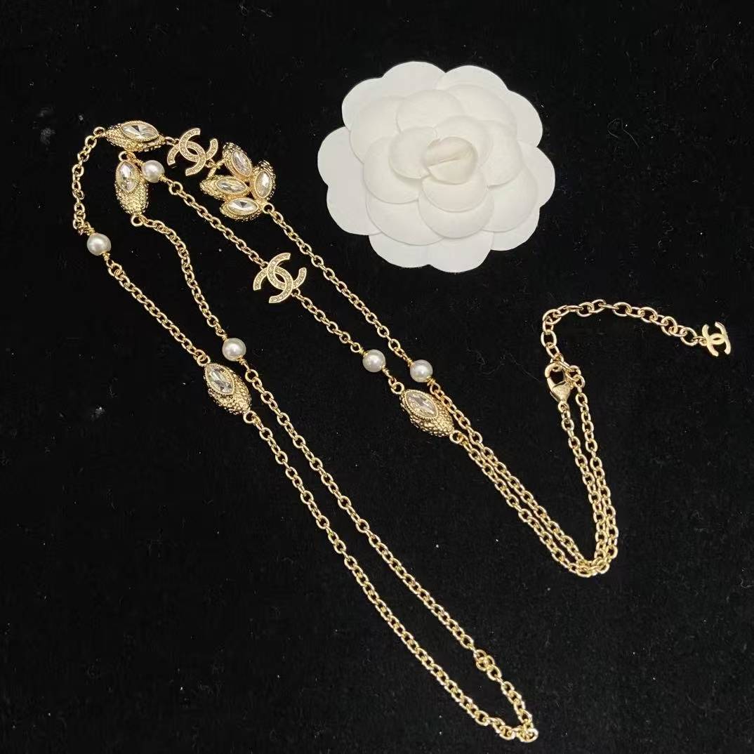 CHANE1 ダイヤモンド ダブルC セーターネックレス【50％割引+送料無料】