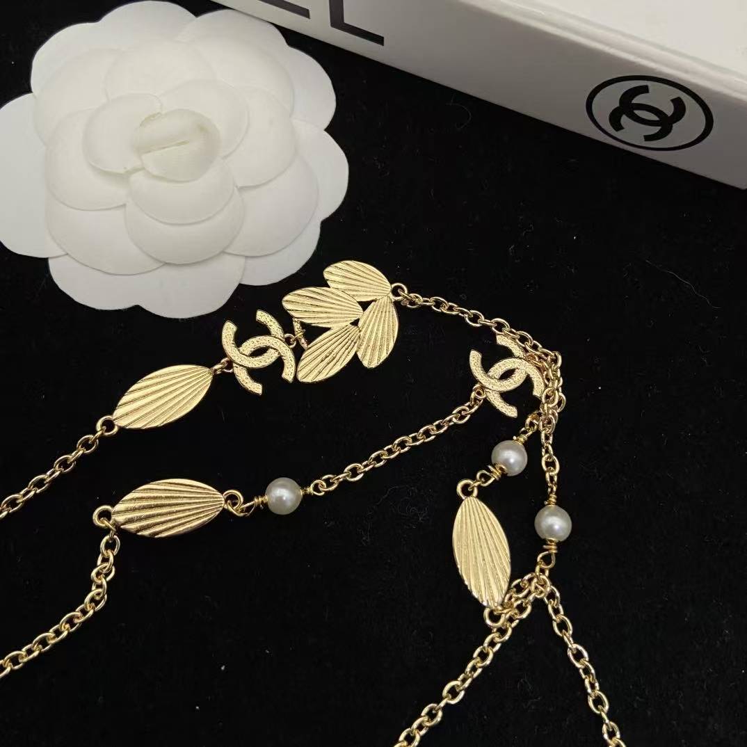 CHANE1 ダイヤモンド ダブルC セーターネックレス【50％割引+送料無料】