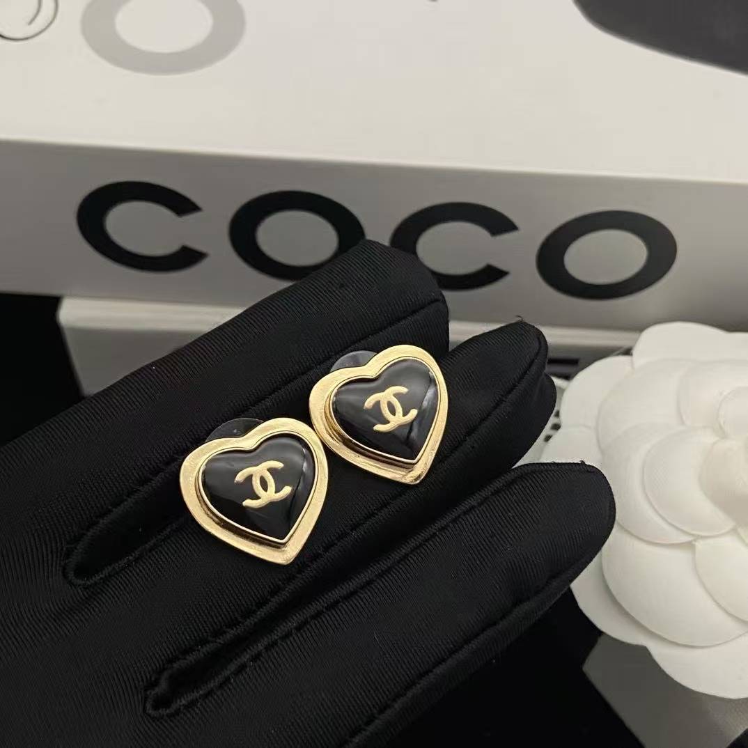 CHANE1 ダブルCハートピアス【50％割引+送料無料】