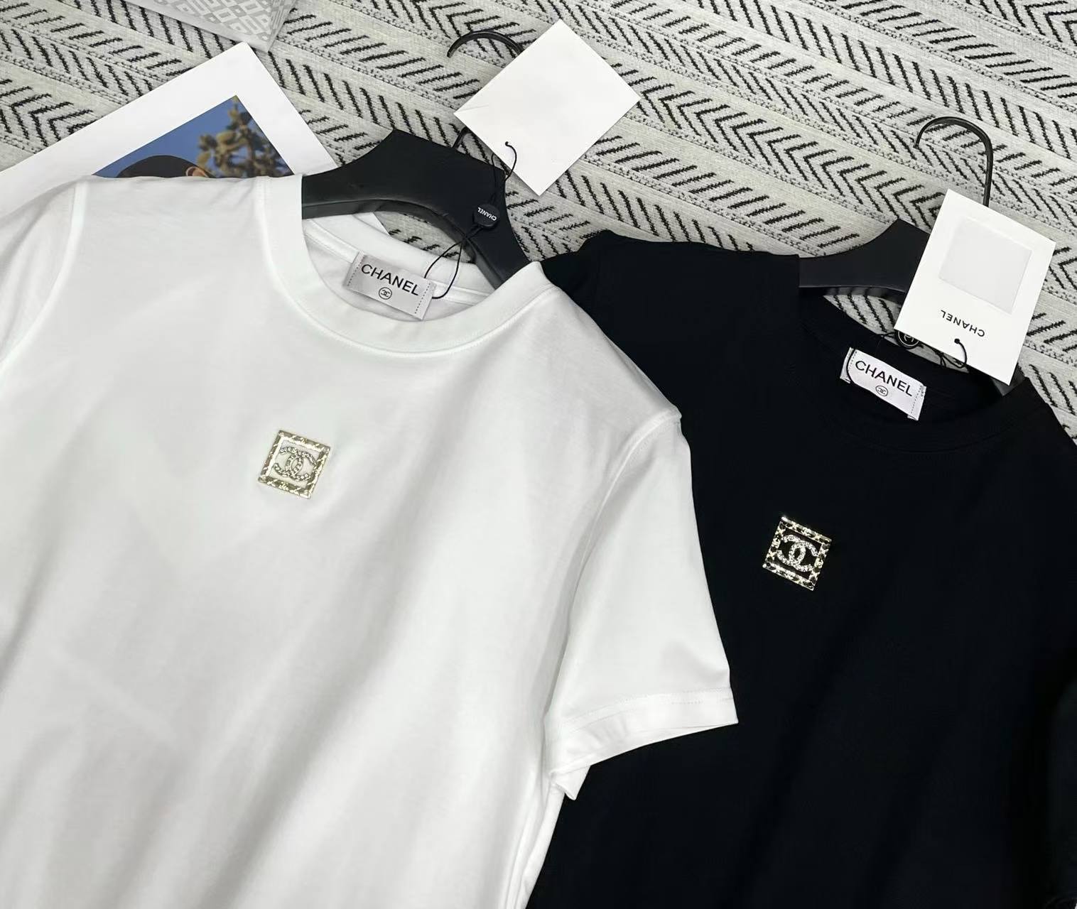 CHANE1 シンプルなダブルC文字Tシャツ【50％割引+送料無料】