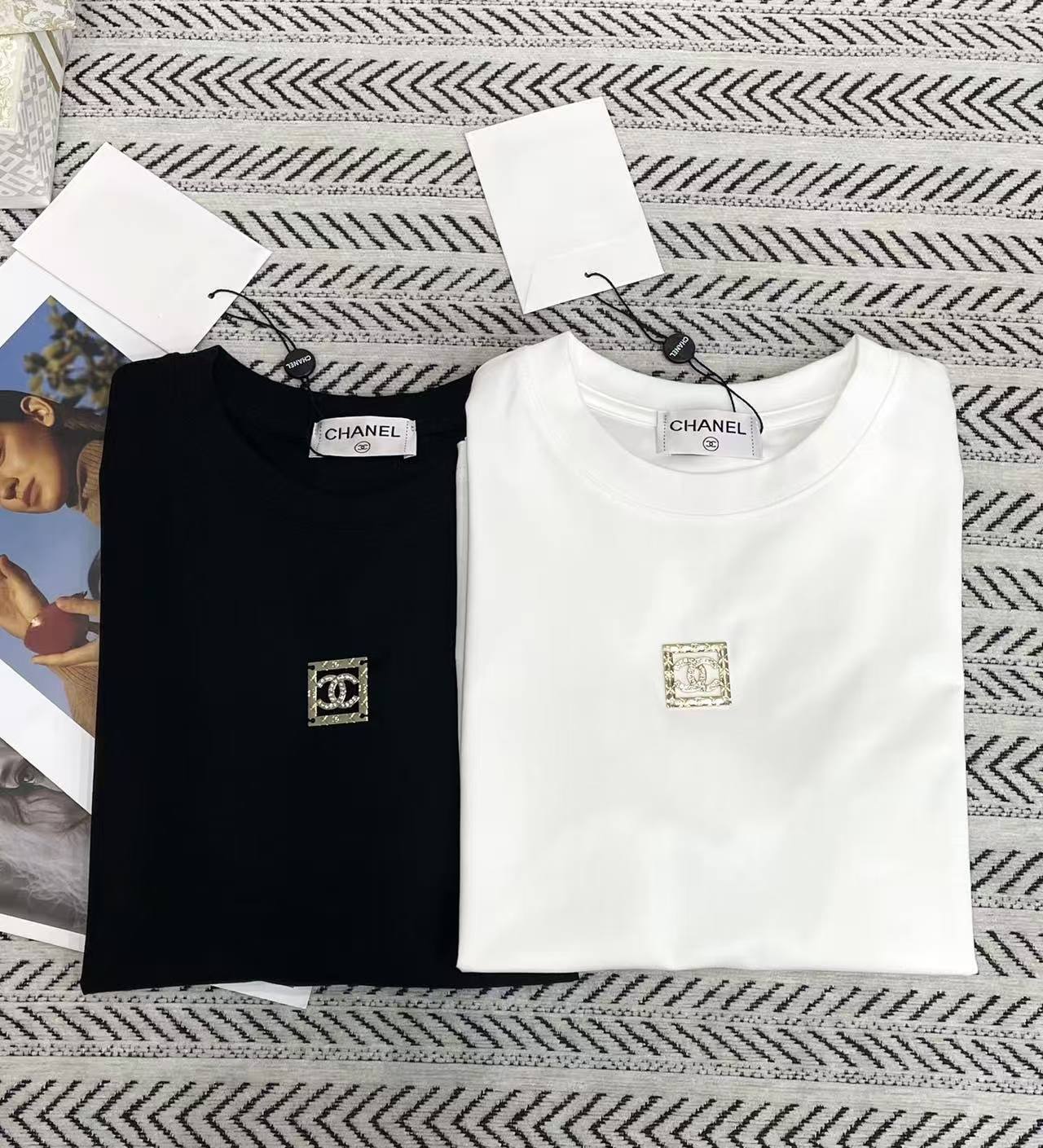 CHANE1 シンプルなダブルC文字Tシャツ【50％割引+送料無料】