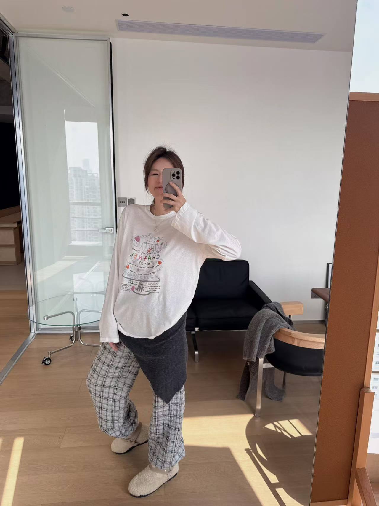 CHANE1 レタリング長袖Tシャツ【50％割引+送料無料】