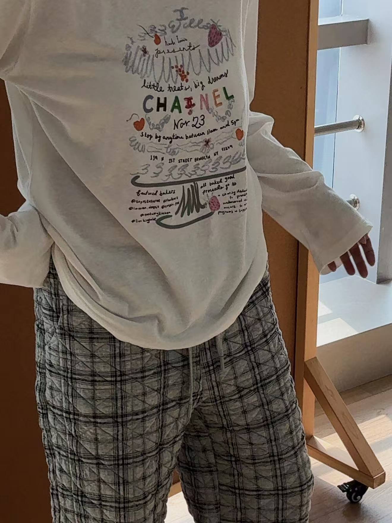 CHANE1 レタリング長袖Tシャツ【50％割引+送料無料】