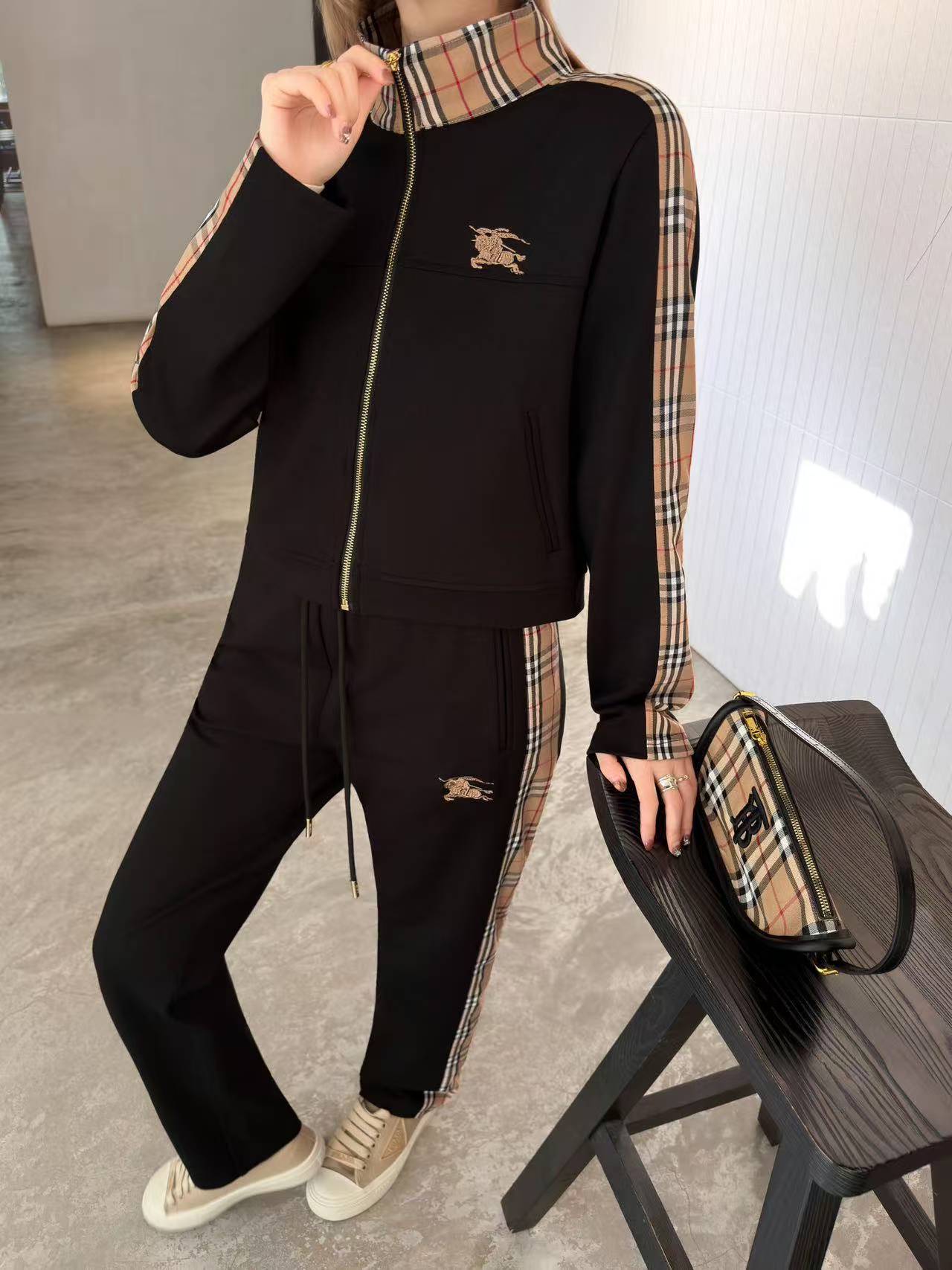 BUR8ERRY ジップアップジャケット＋パンツ ツーピースセット【50％割引+送料無料】