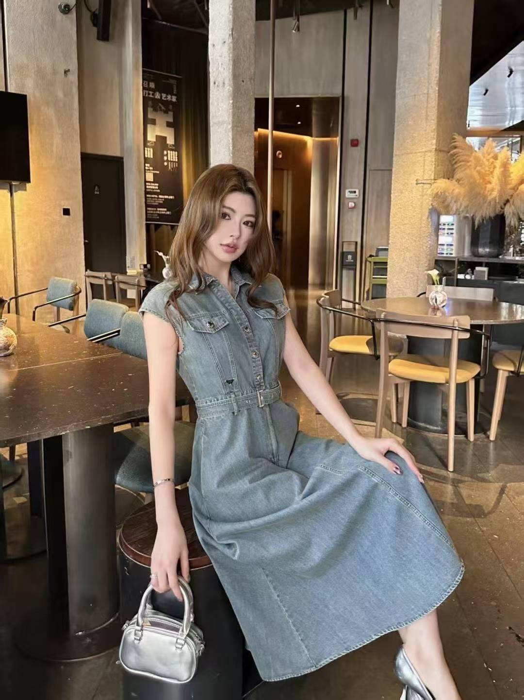 DIOR デニム半袖ワンピース【50％割引+送料無料】