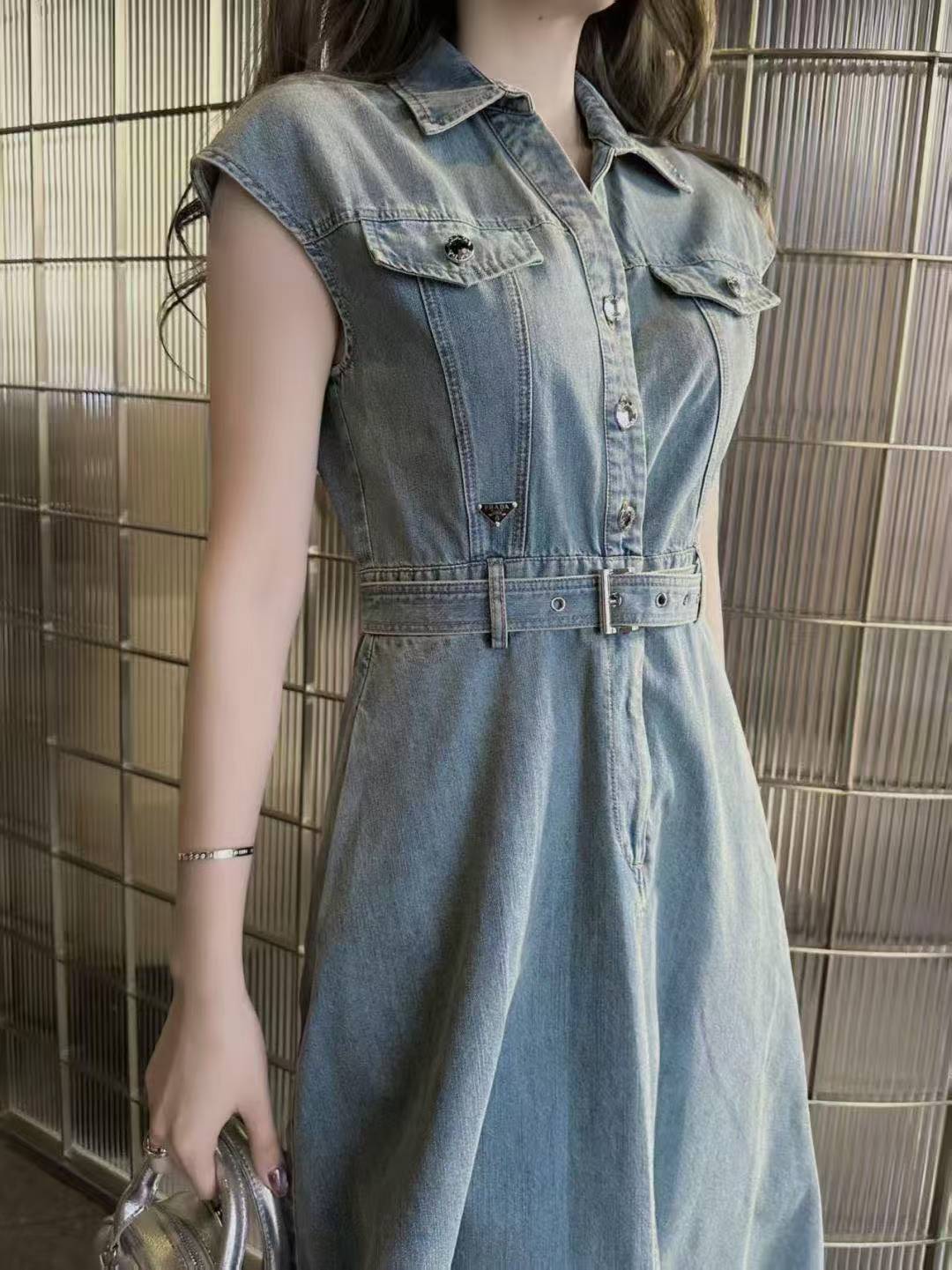 DIOR デニム半袖ワンピース【50％割引+送料無料】