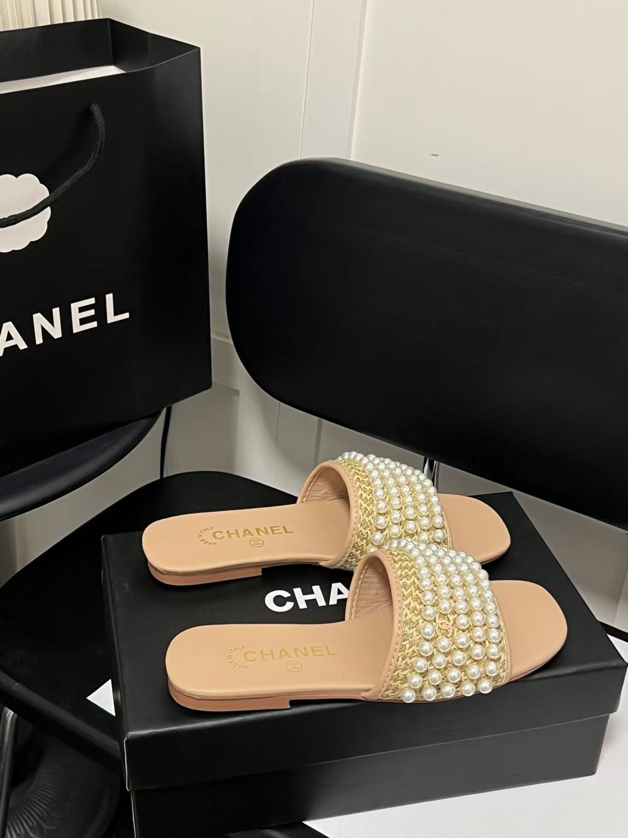 CHANE1 パールフラットシューズ【50％割引+送料無料】