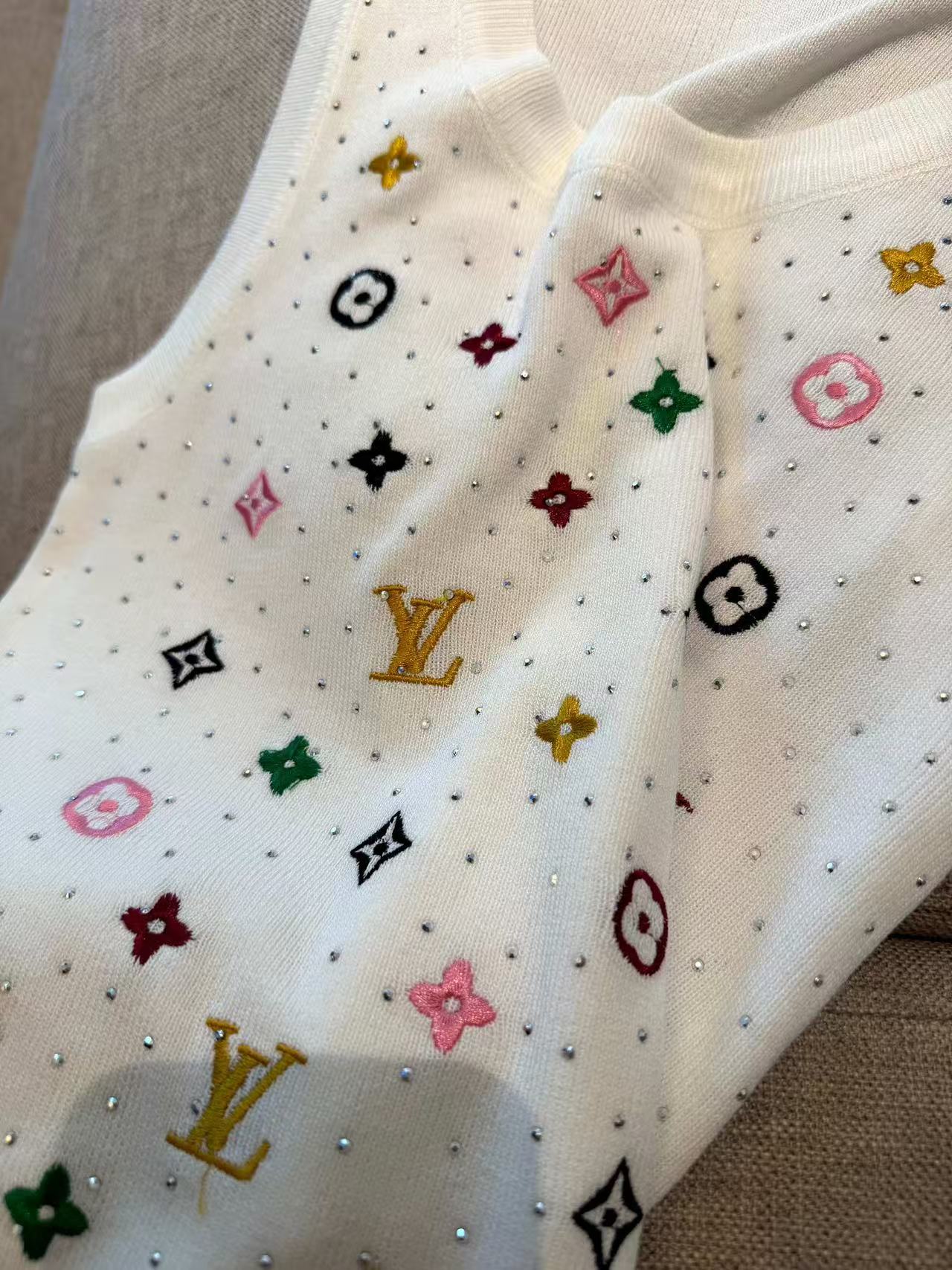 LV 四つ葉のクローバー刺繍 ウールベスト【50％割引+送料無料】