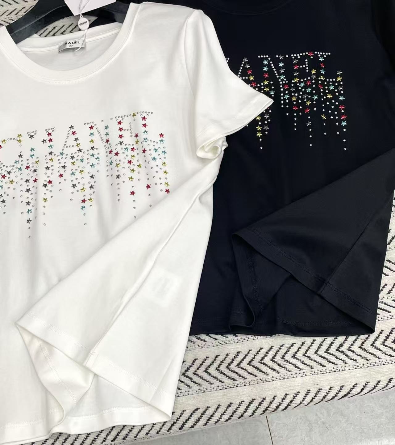 CHANE1 ラインストーン レインボー スター レター Tシャツ【50％割引+送料無料】