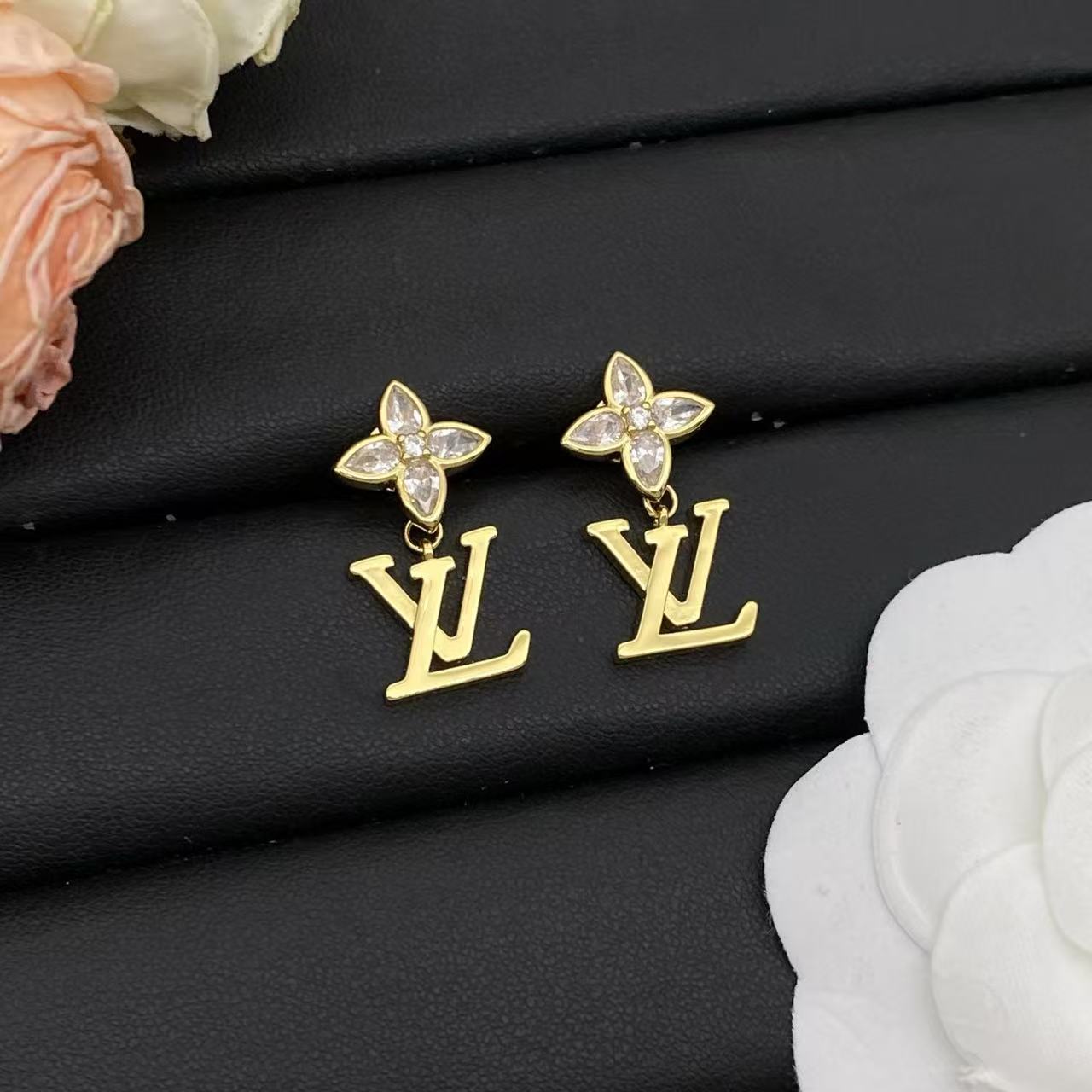 LVクローバーのイヤリング【50％割引+送料無料】