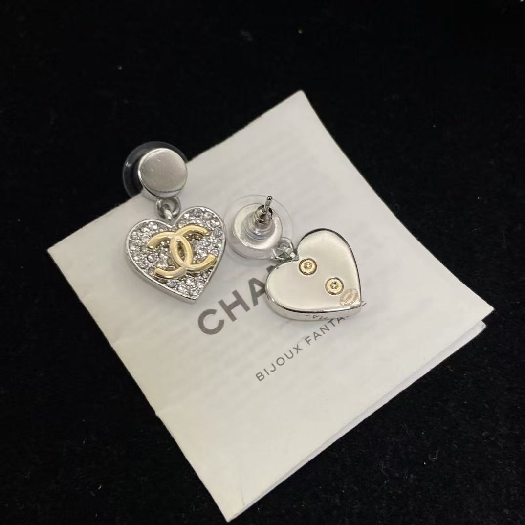 CHANE1 ダブルC ダイヤモンドハートピアス【50％割引+送料無料】