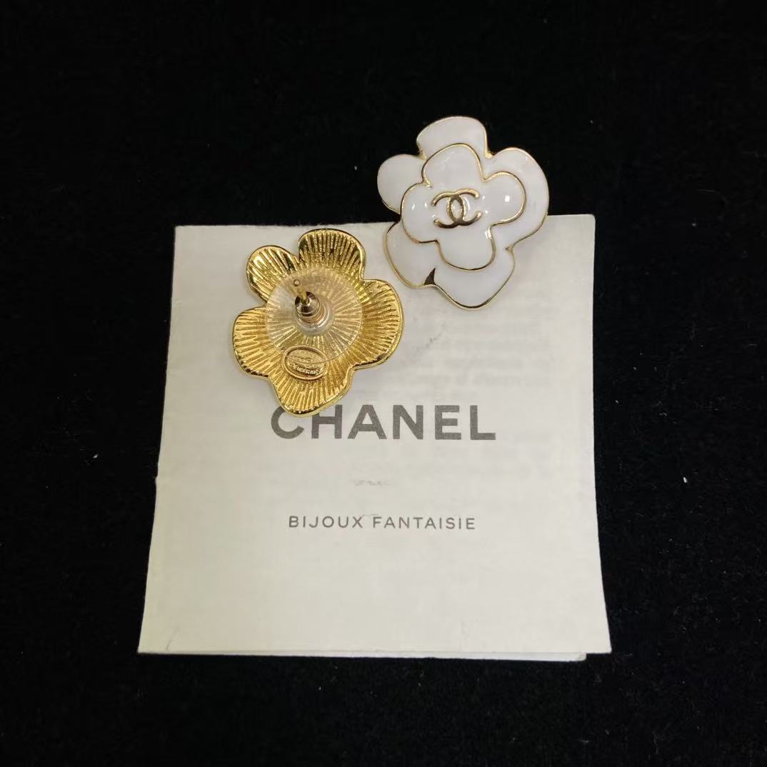 CHANE1 ダブルCフラワー スタッドピアス【50％割引+送料無料】