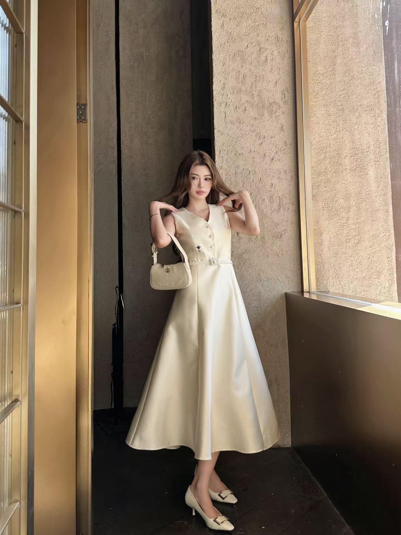 DI0R高品質Vネックのノースリーブドレス【50％割引+送料無料】