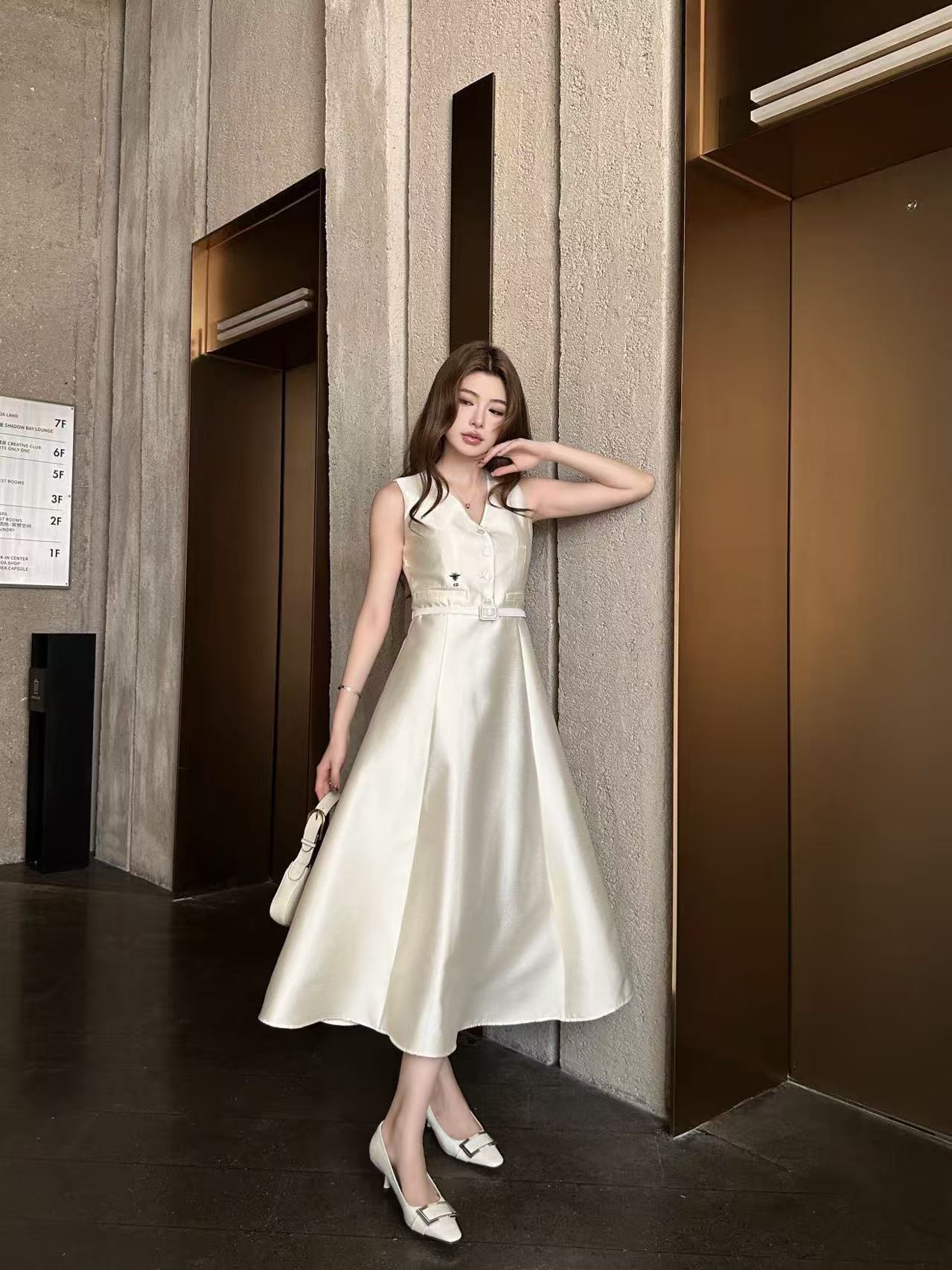 DI0R高品質Vネックのノースリーブドレス【50％割引+送料無料】