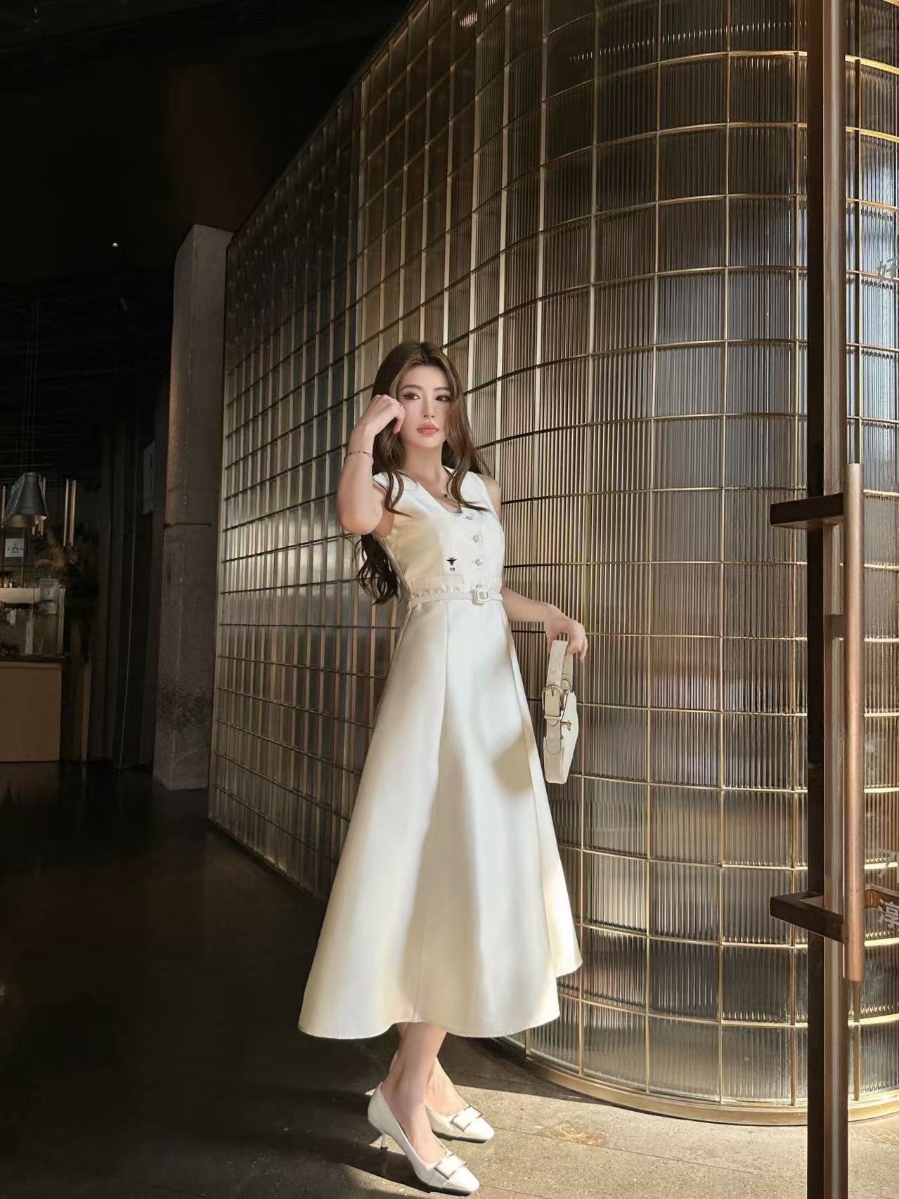 DI0R高品質Vネックのノースリーブドレス【50％割引+送料無料】