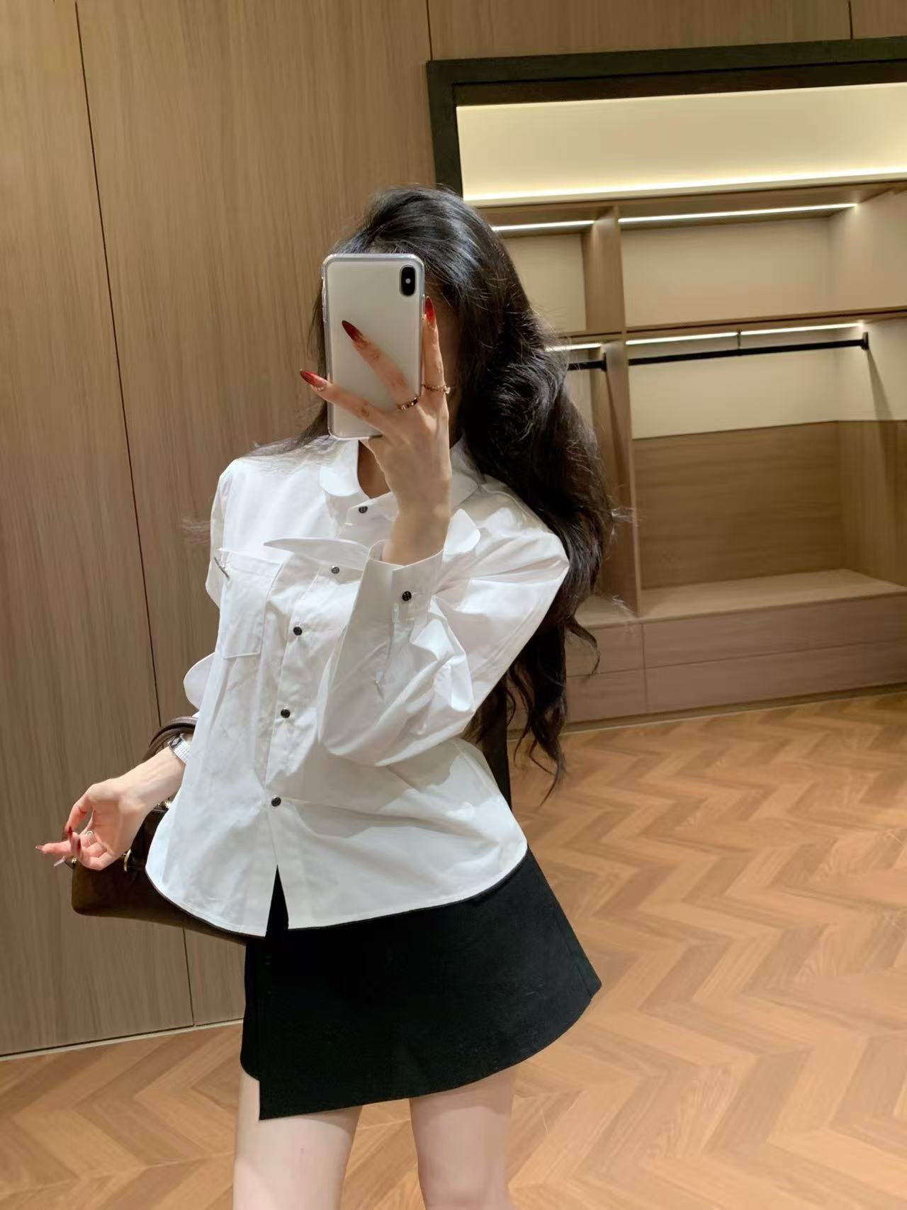 M1UM1U シンプルなシャツ【50％割引+送料無料】