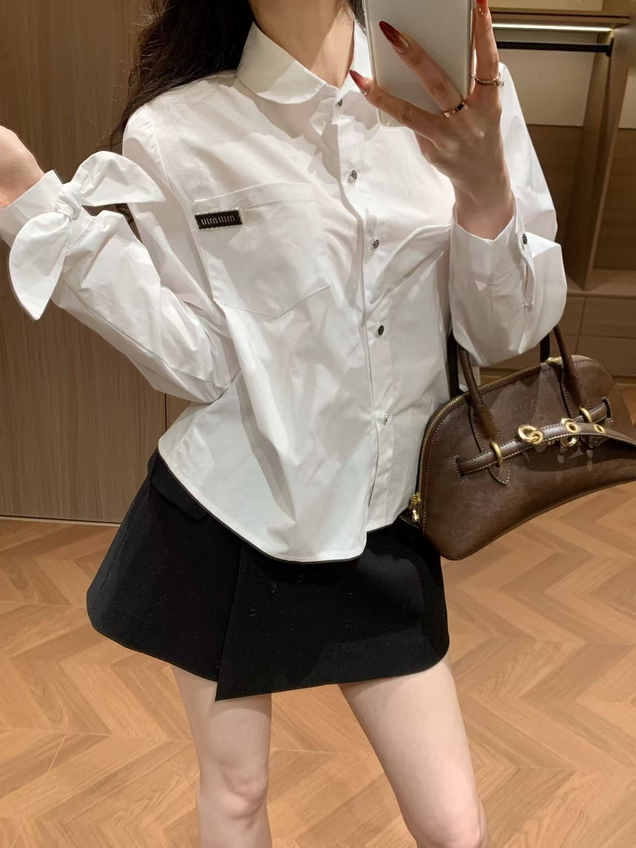 M1UM1U シンプルなシャツ【50％割引+送料無料】