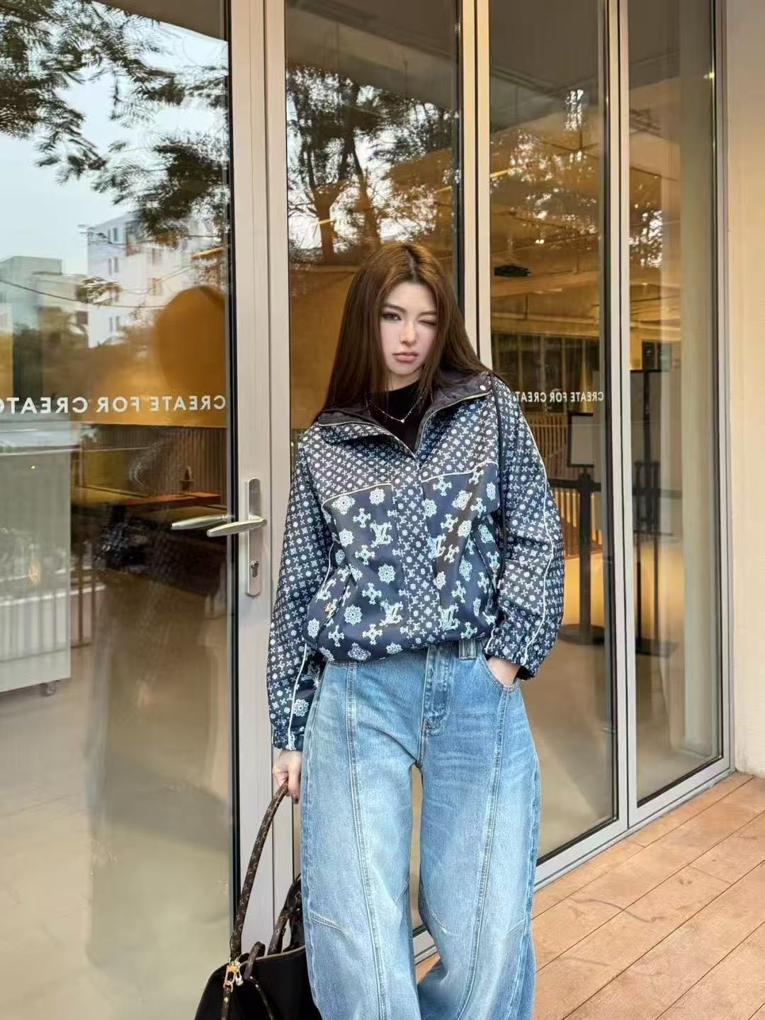 LVプリント柄のフード付きジャケット【50％割引+送料無料】