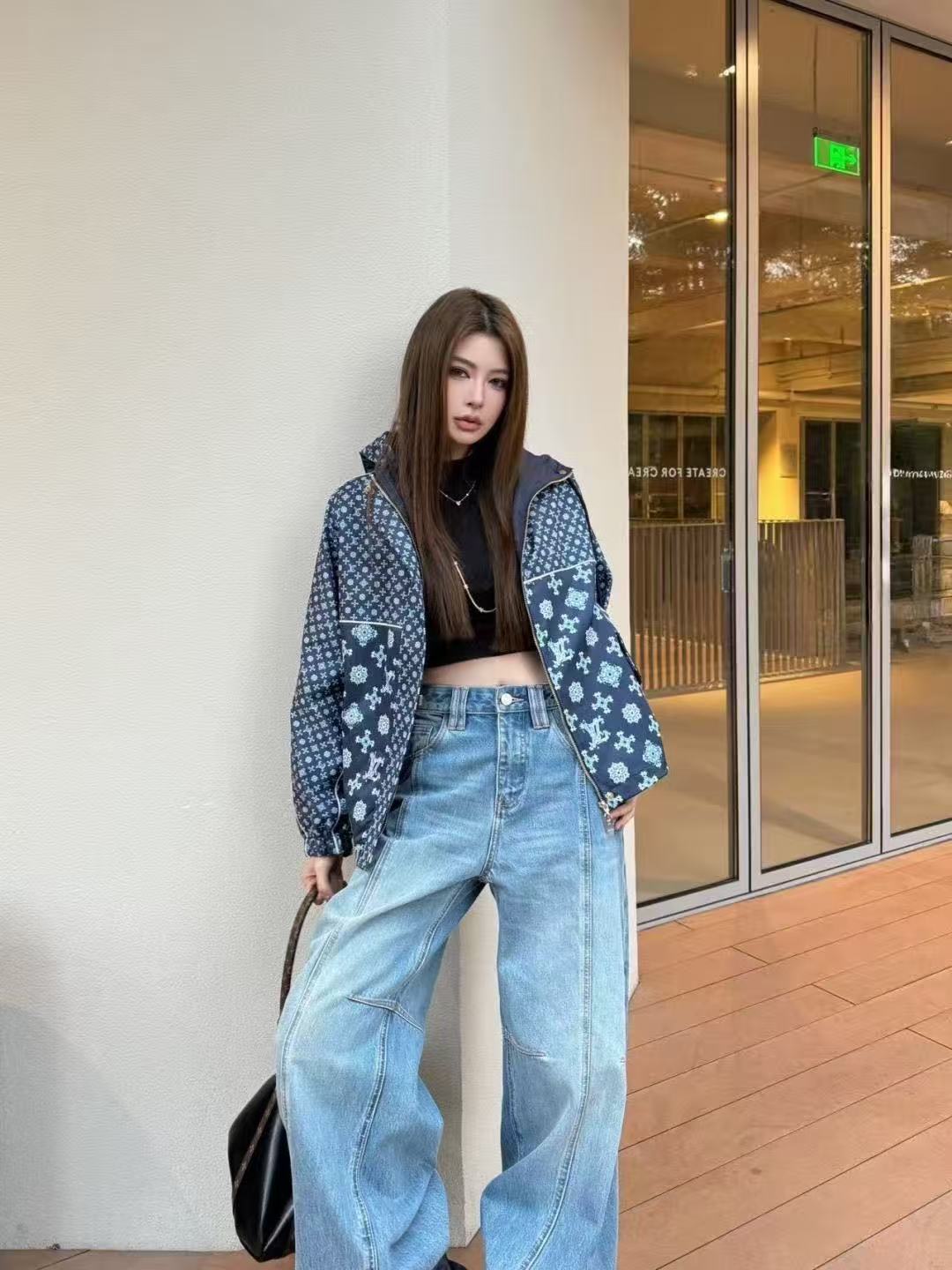 LVプリント柄のフード付きジャケット【50％割引+送料無料】