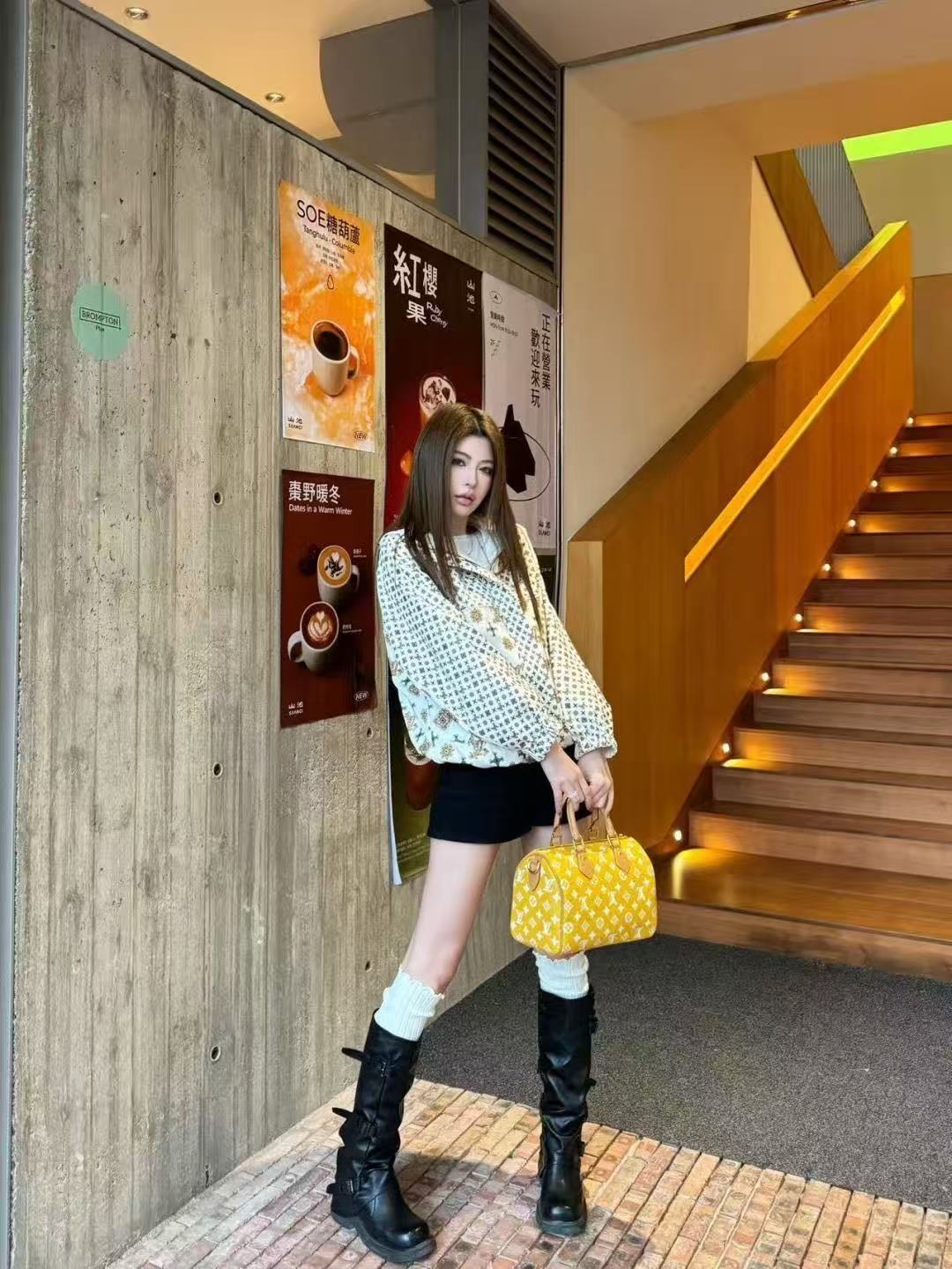 LVプリント柄のフード付きジャケット【50％割引+送料無料】